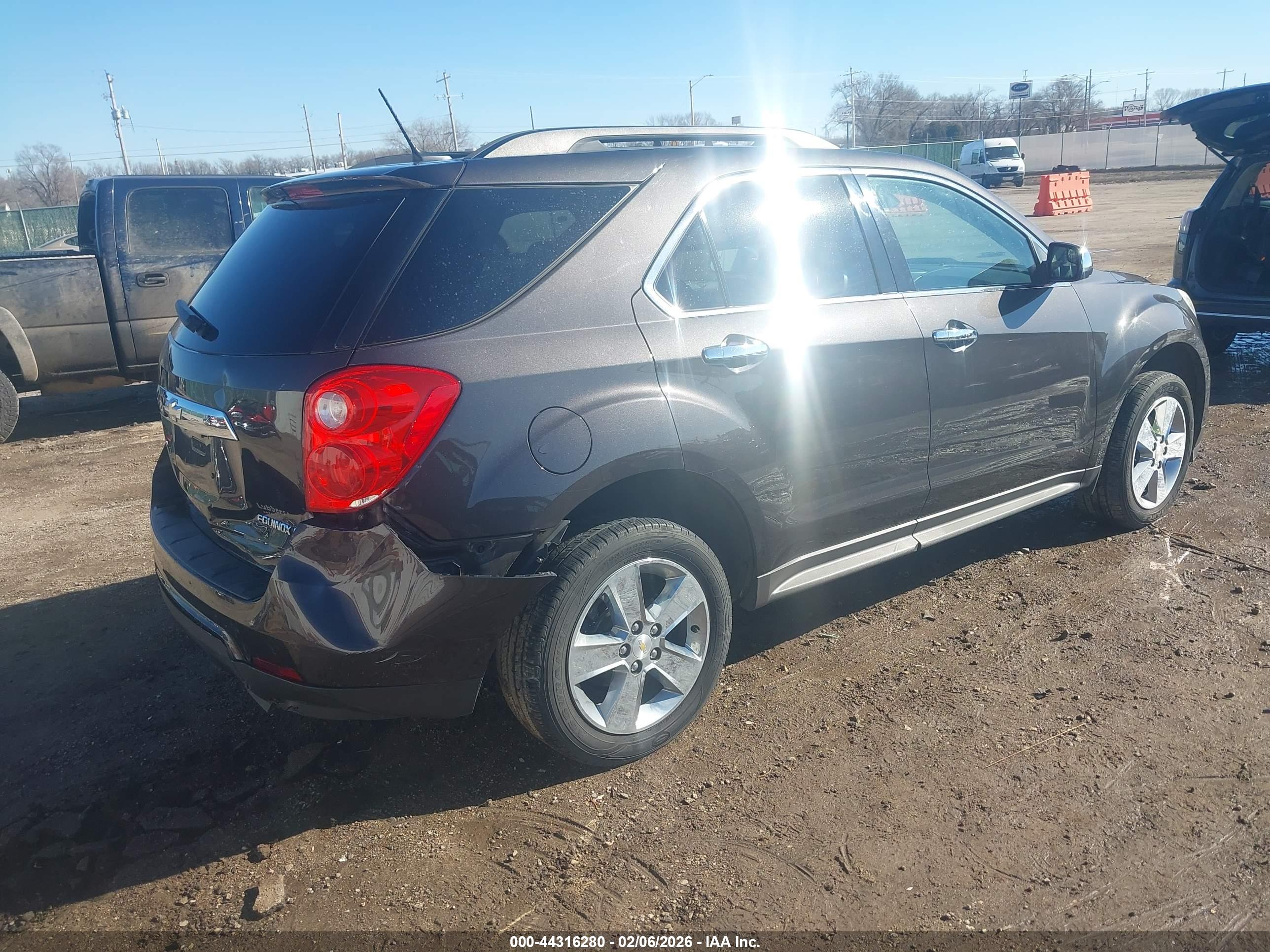 CHEVROLET EQUINOX image 4