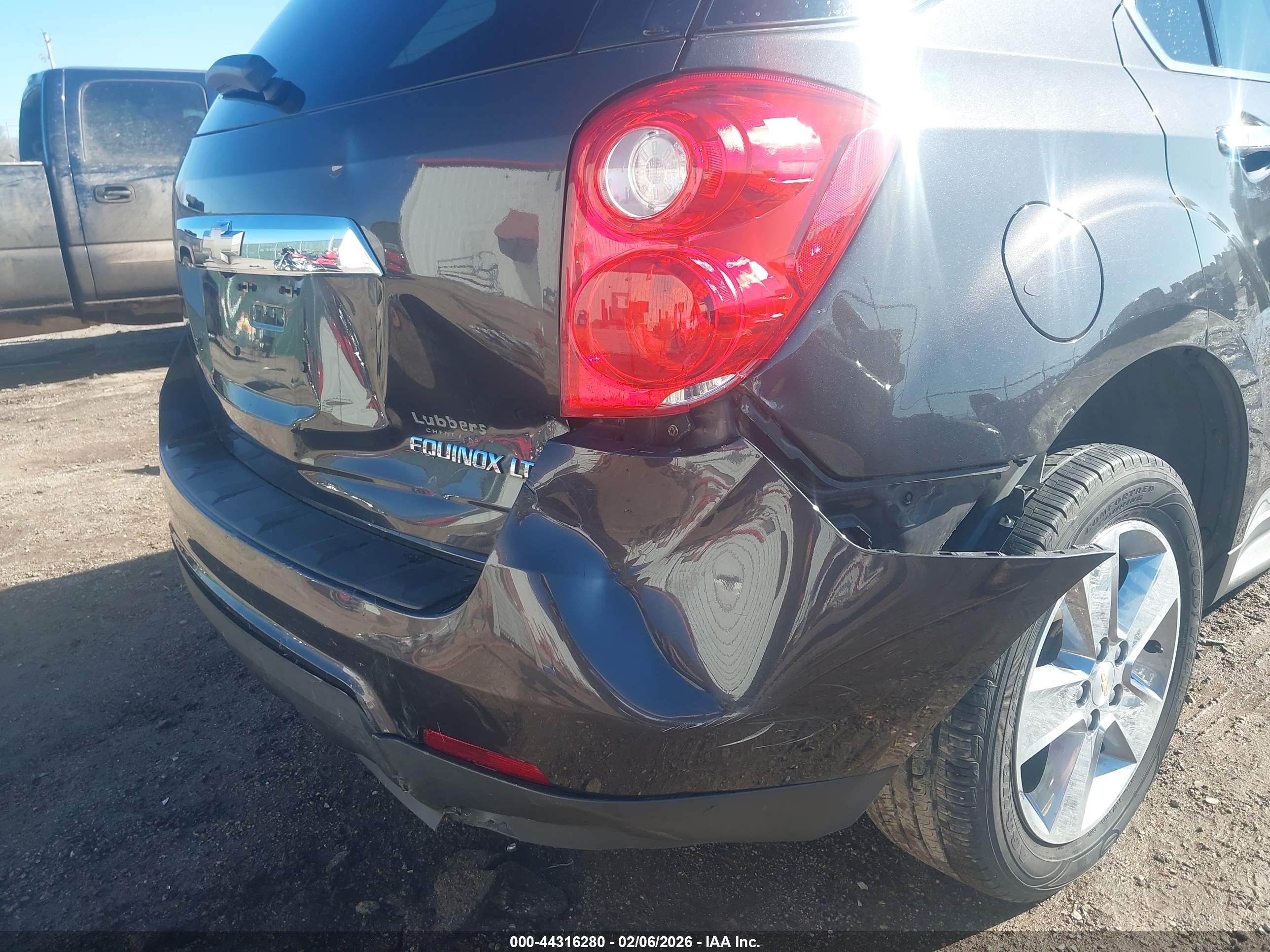 CHEVROLET EQUINOX image 6