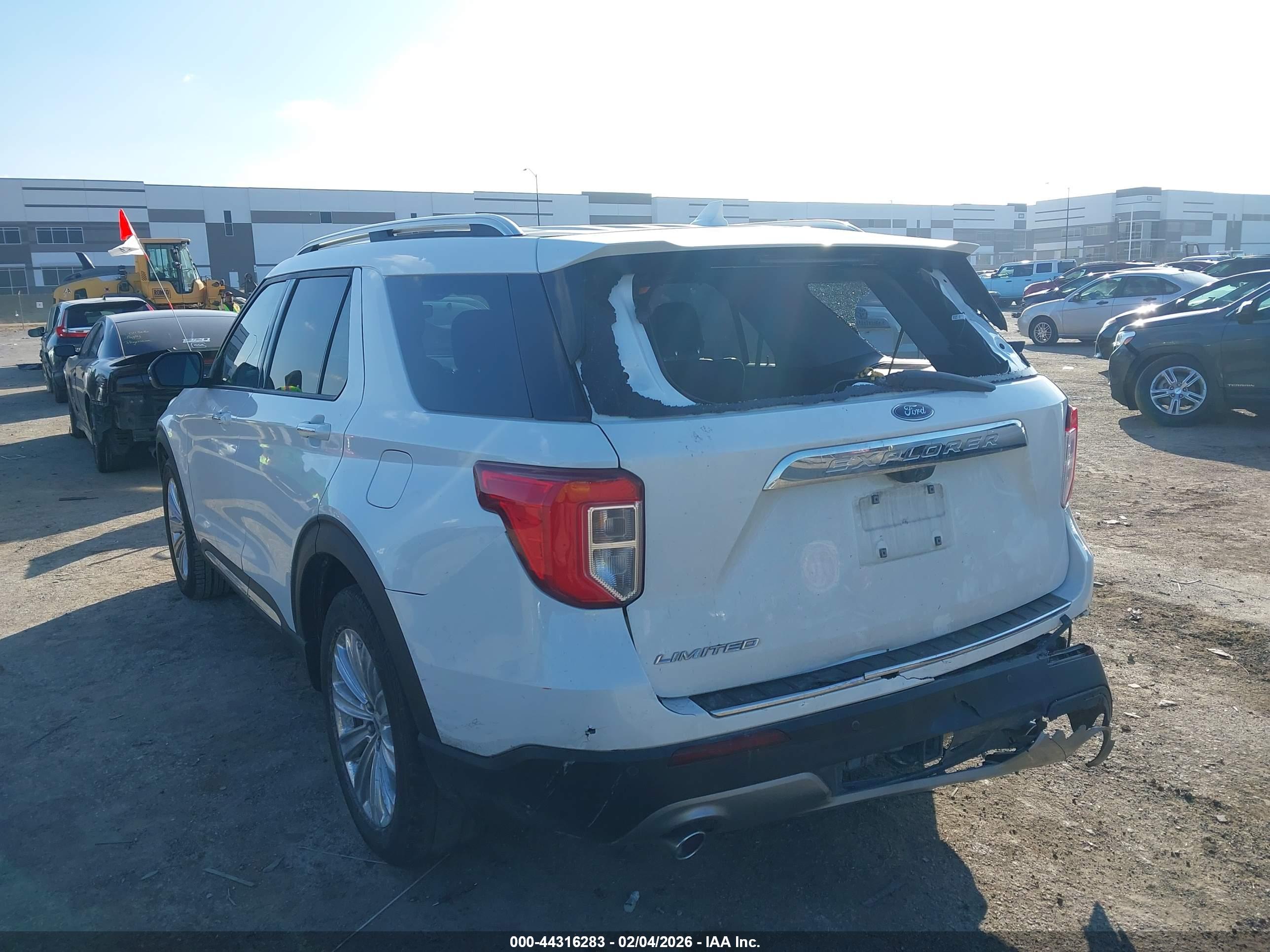 FORD EXPLORER image 3