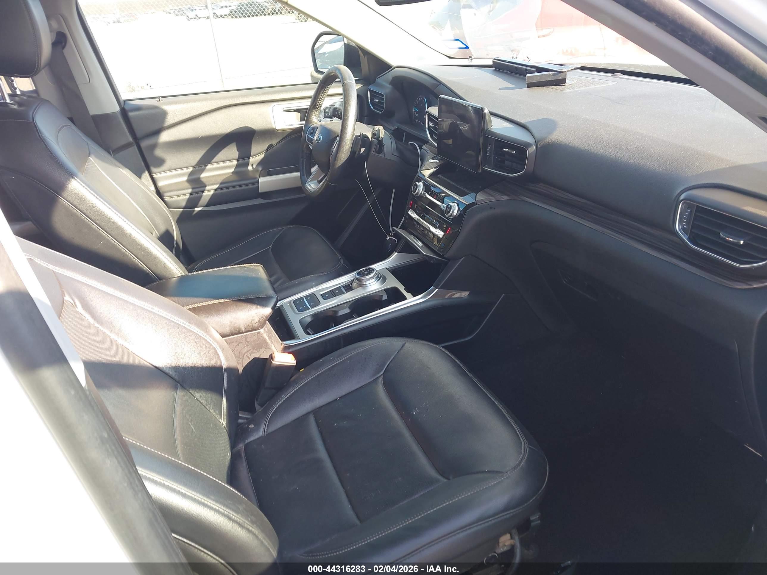 FORD EXPLORER image 5