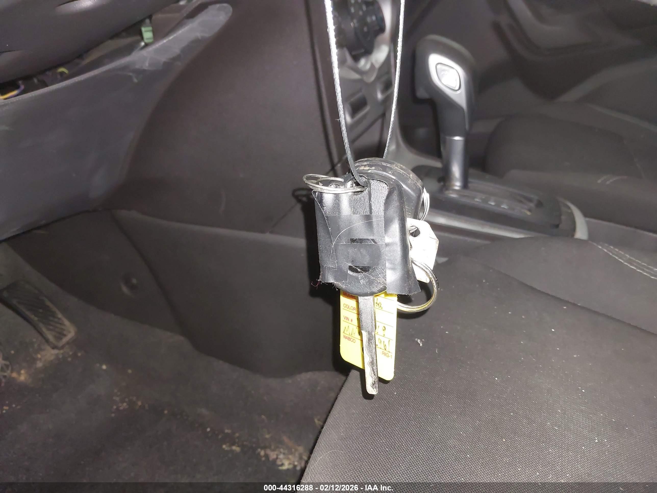 FORD FIESTA image 11