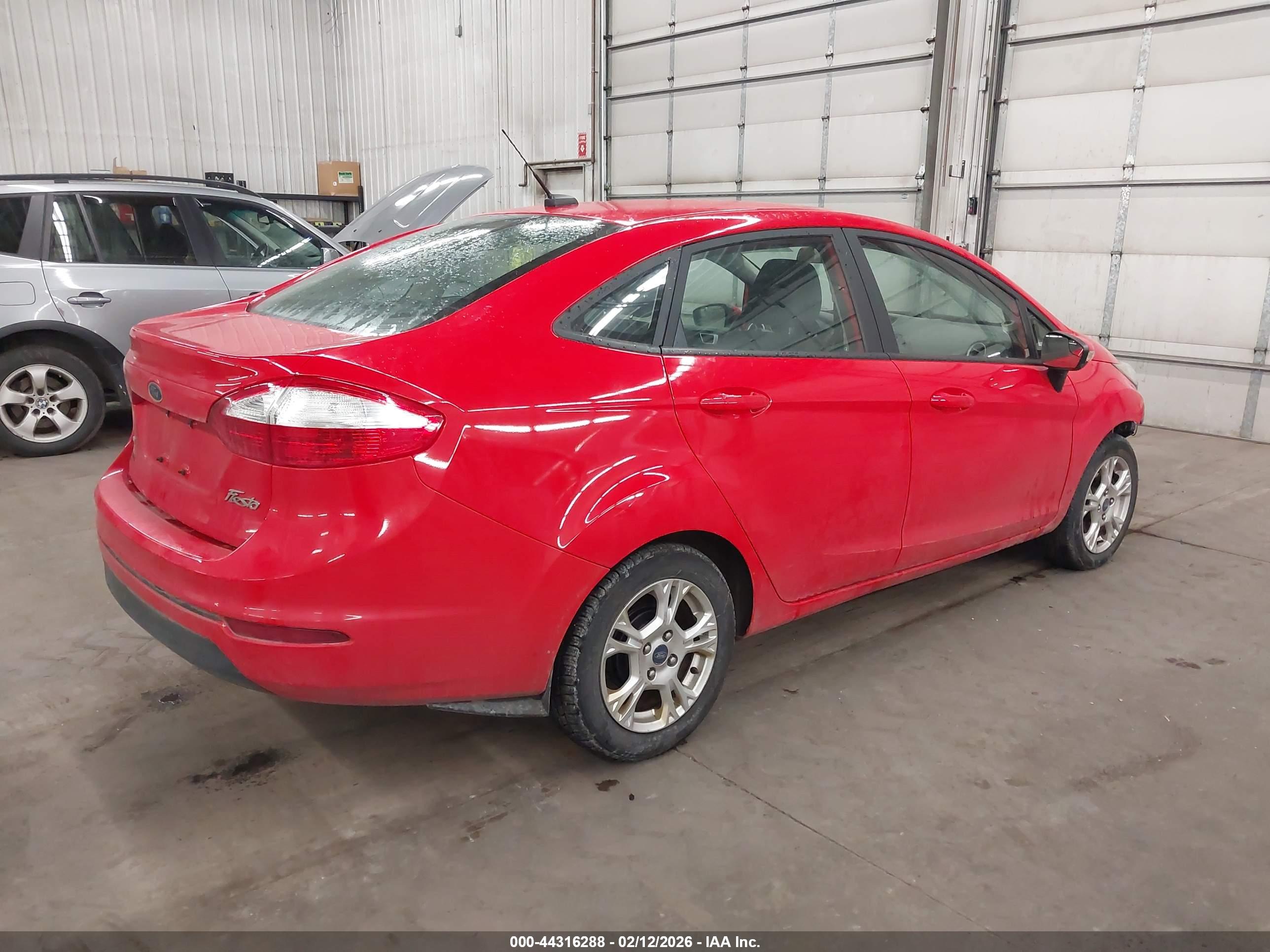 FORD FIESTA image 4