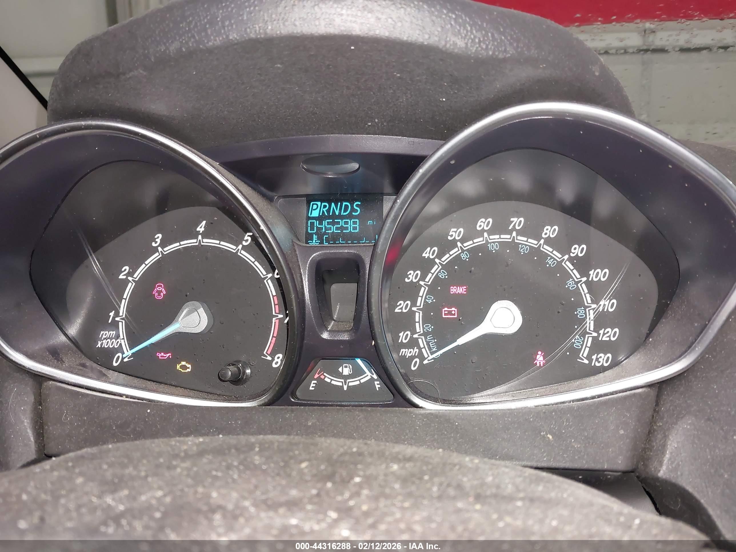 FORD FIESTA image 7