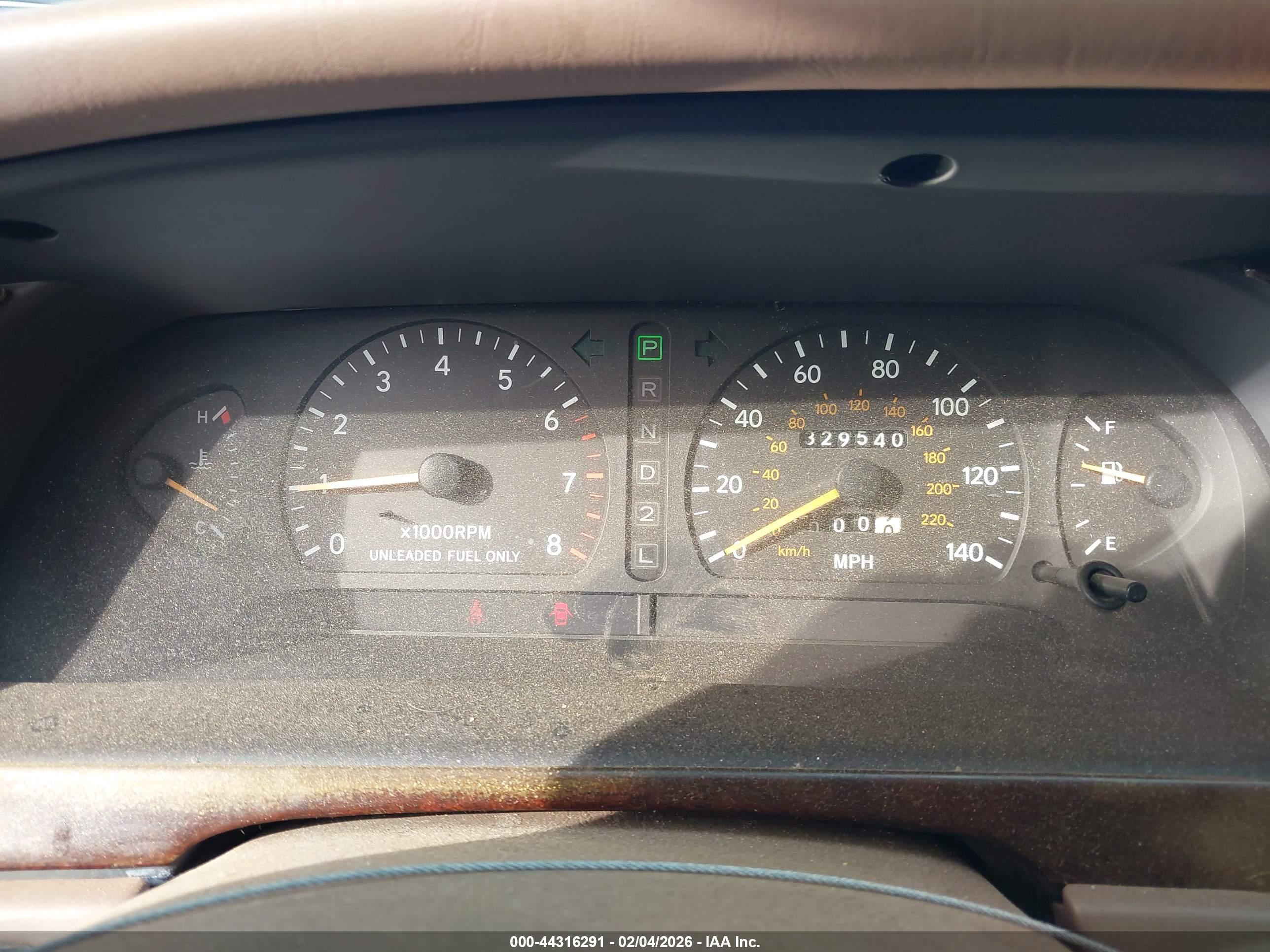TOYOTA AVALON image 7