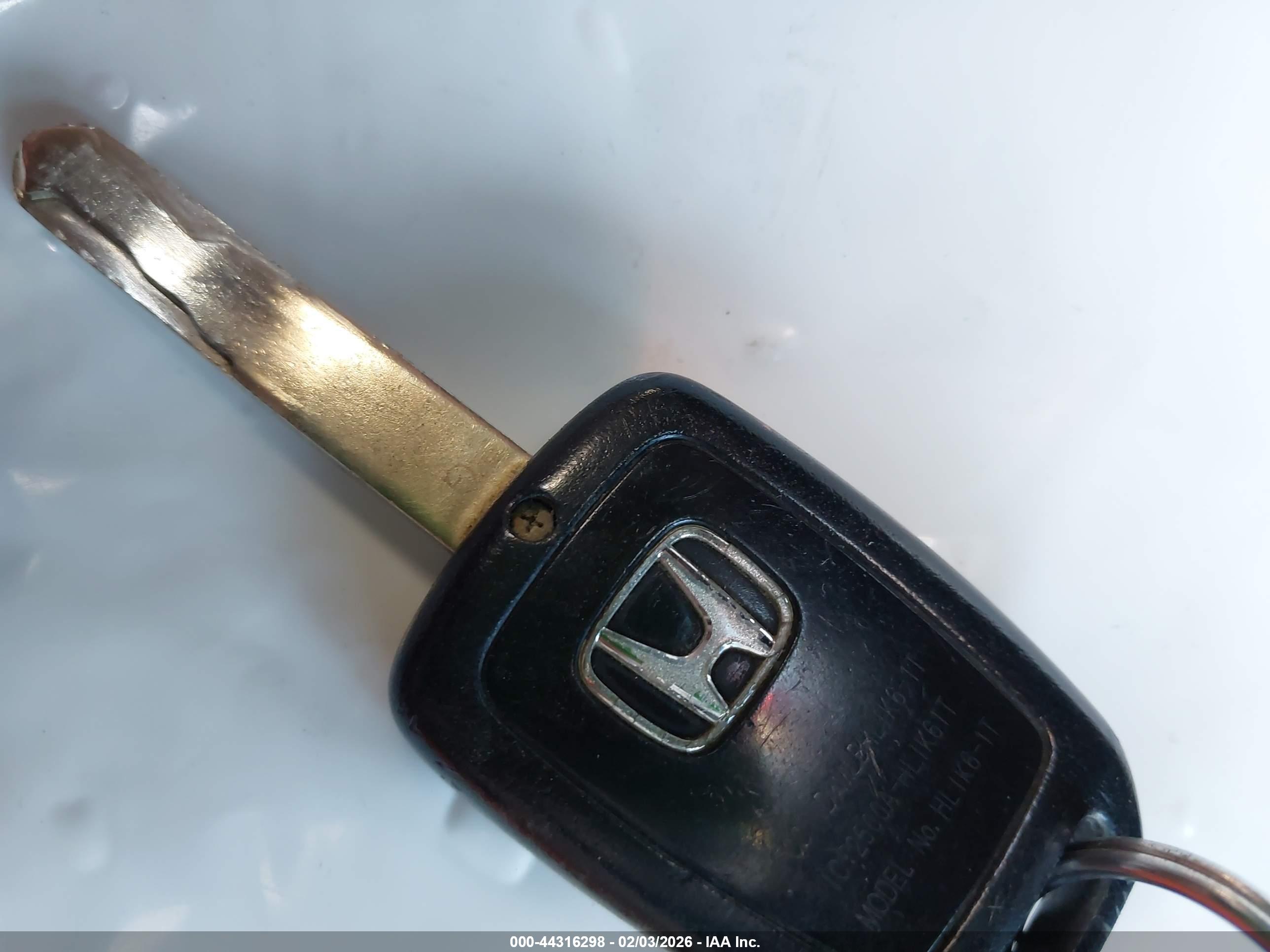 HONDA CIVIC image 11