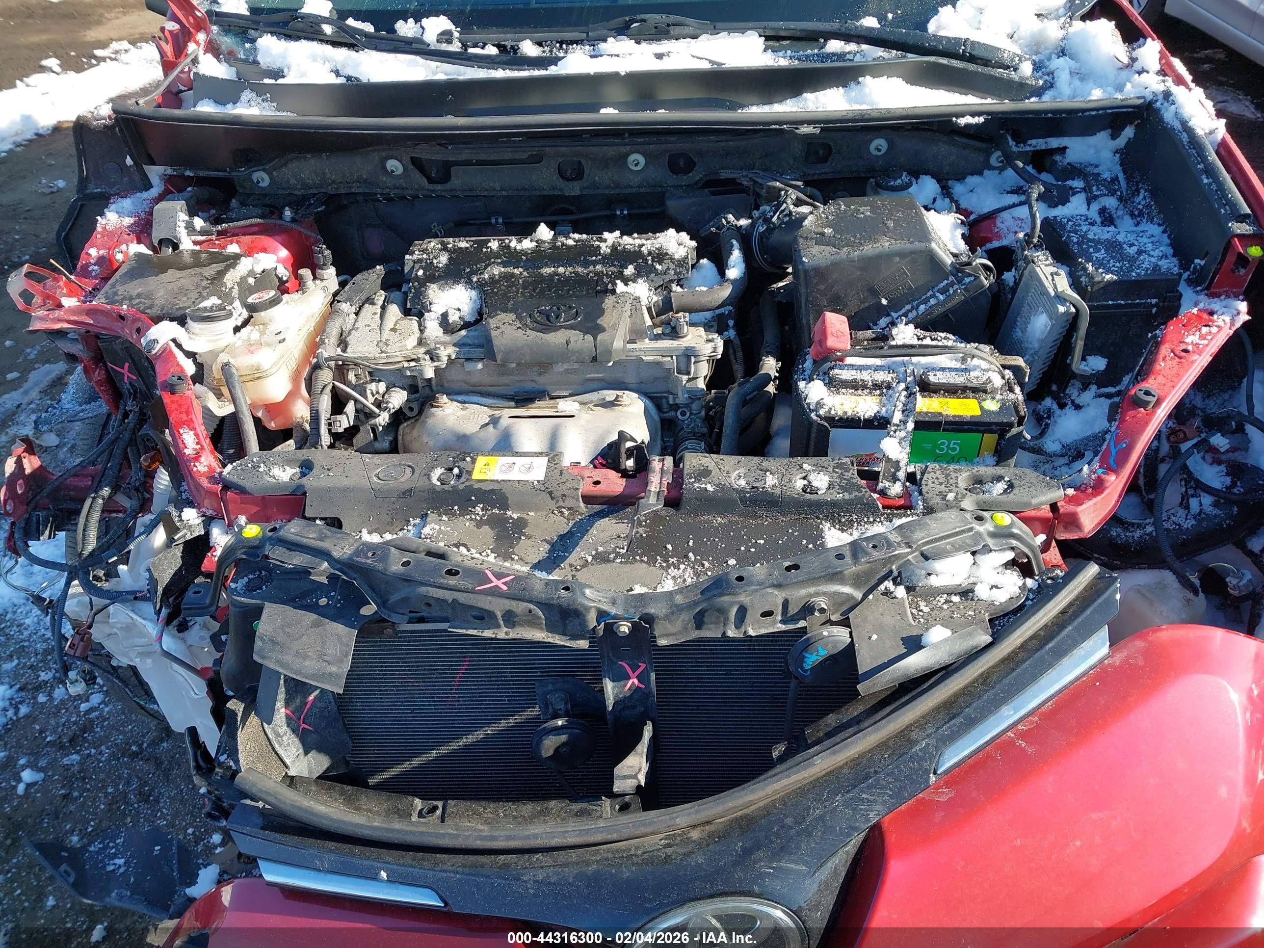 TOYOTA RAV4 image 10