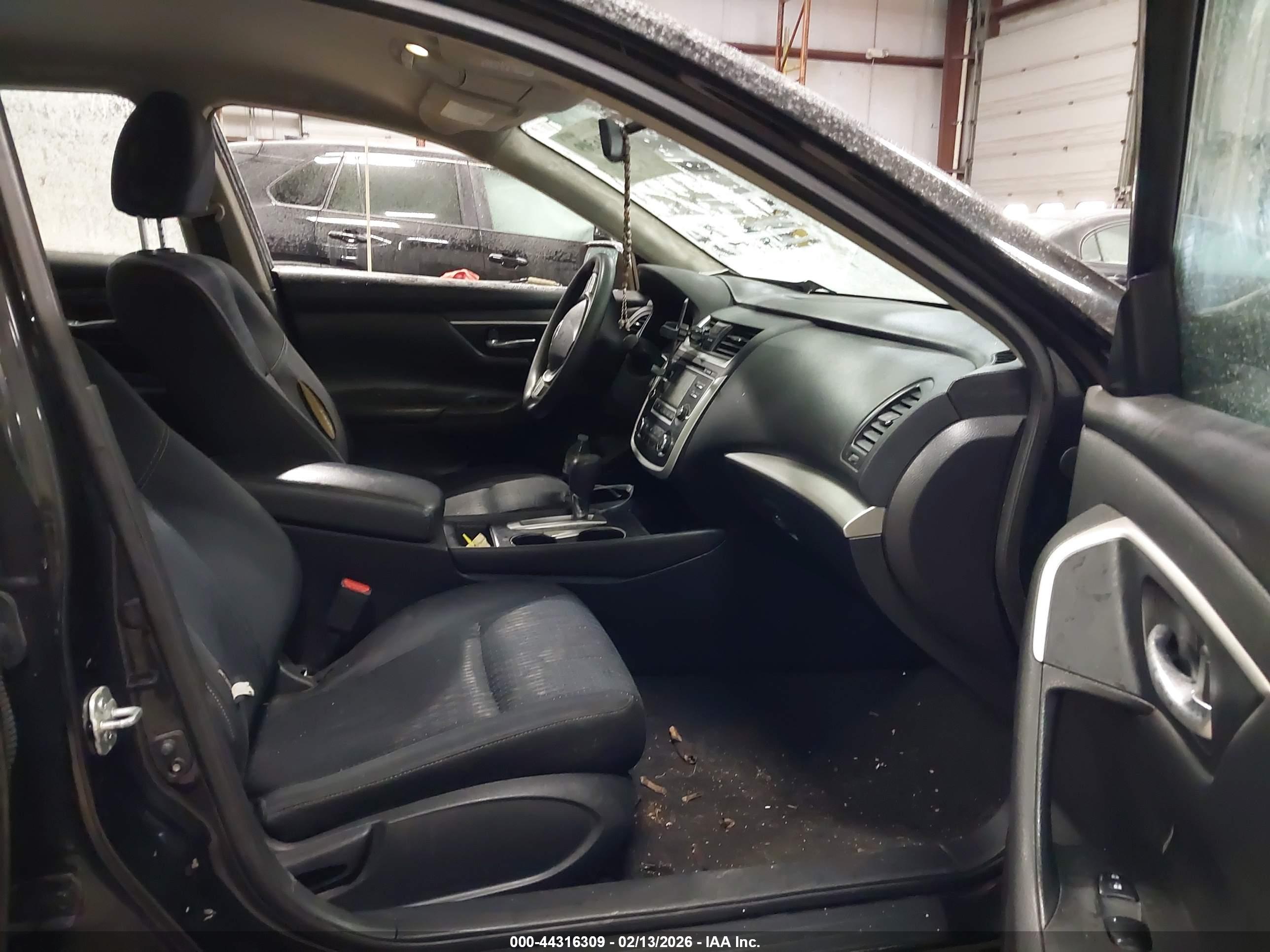 NISSAN ALTIMA image 5