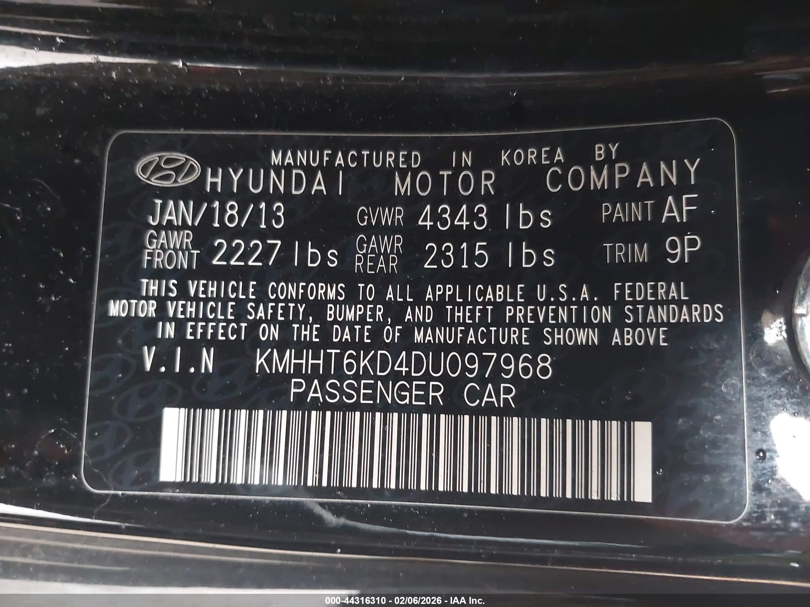 HYUNDAI GENESIS image 9