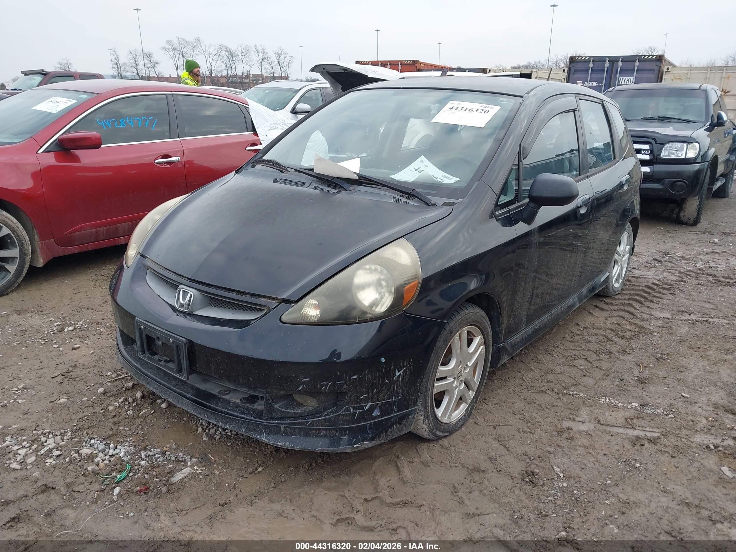 HONDA FIT image 2