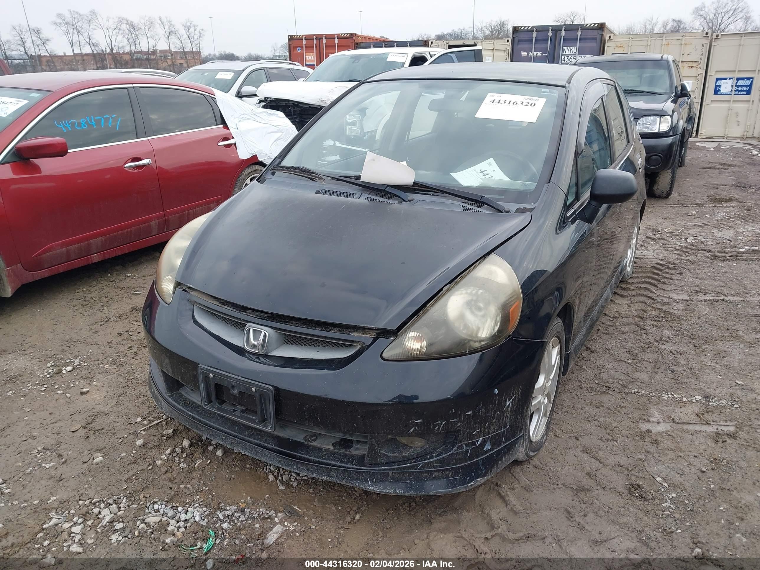 HONDA FIT image 6