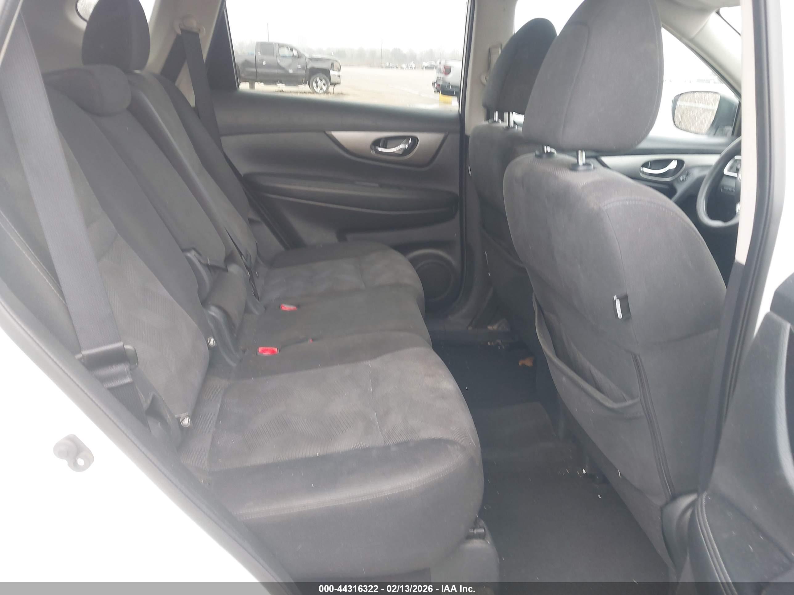 NISSAN ROGUE image 8