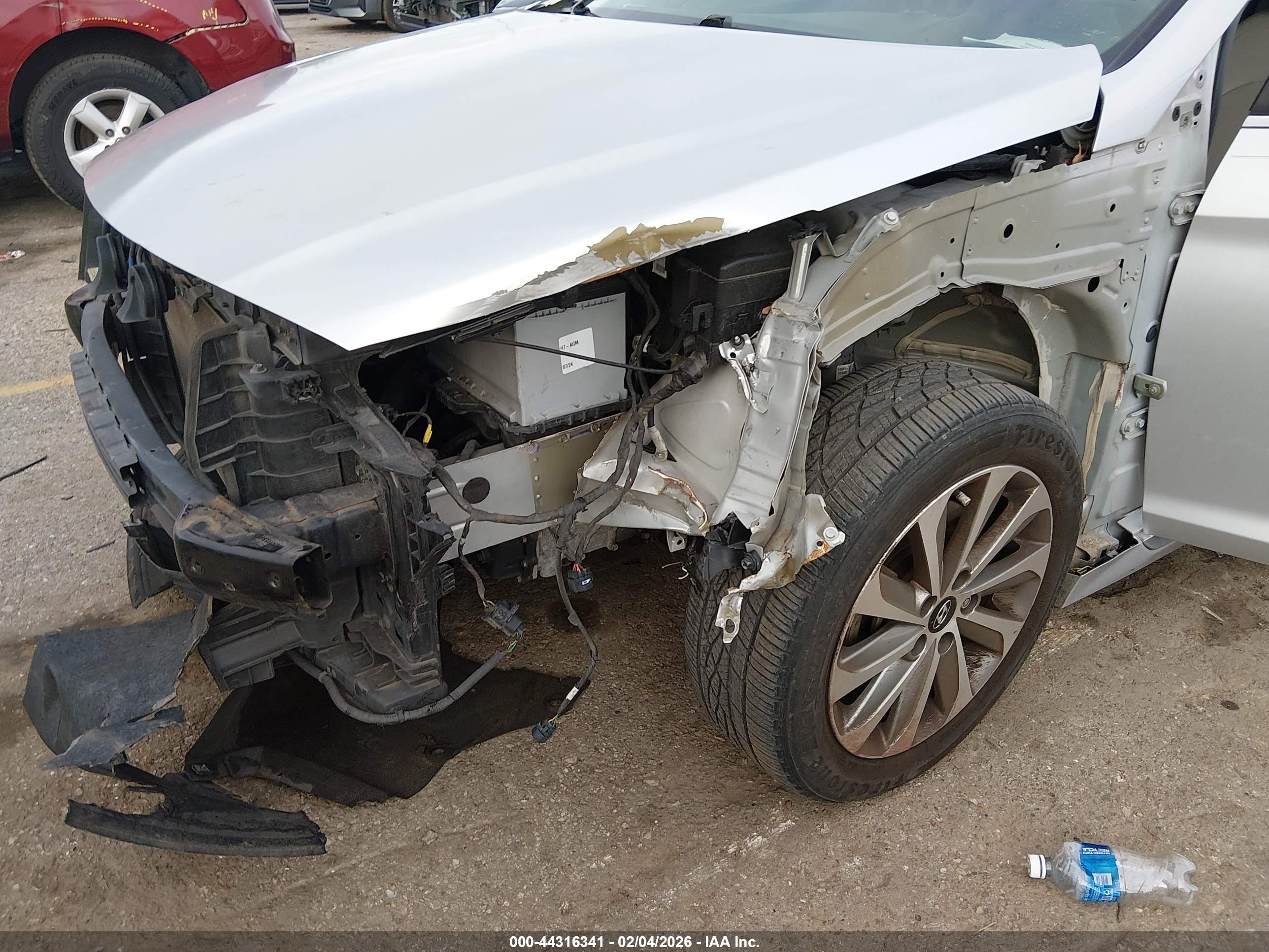 HYUNDAI SONATA image 6