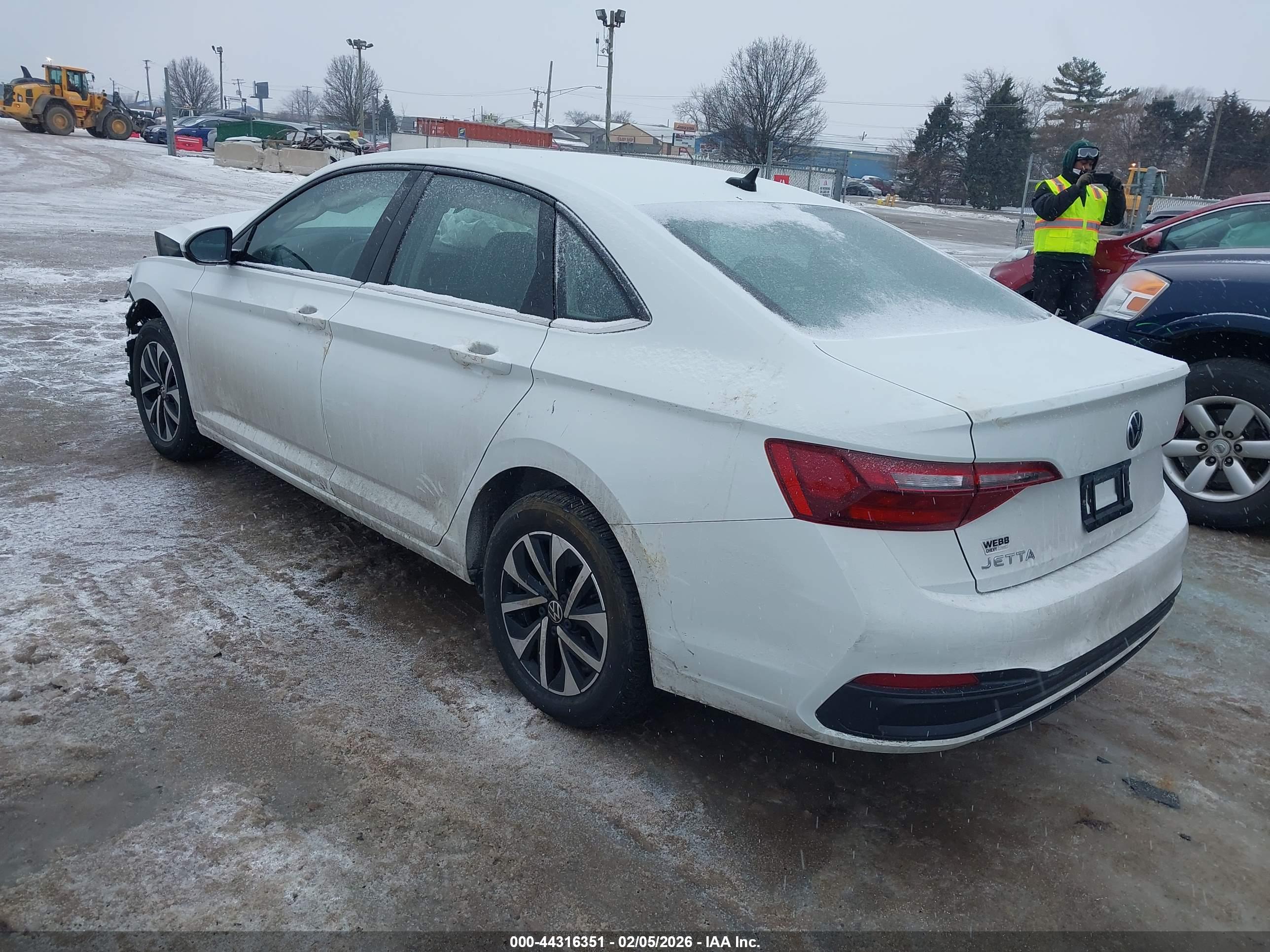 VOLKSWAGEN JETTA image 3