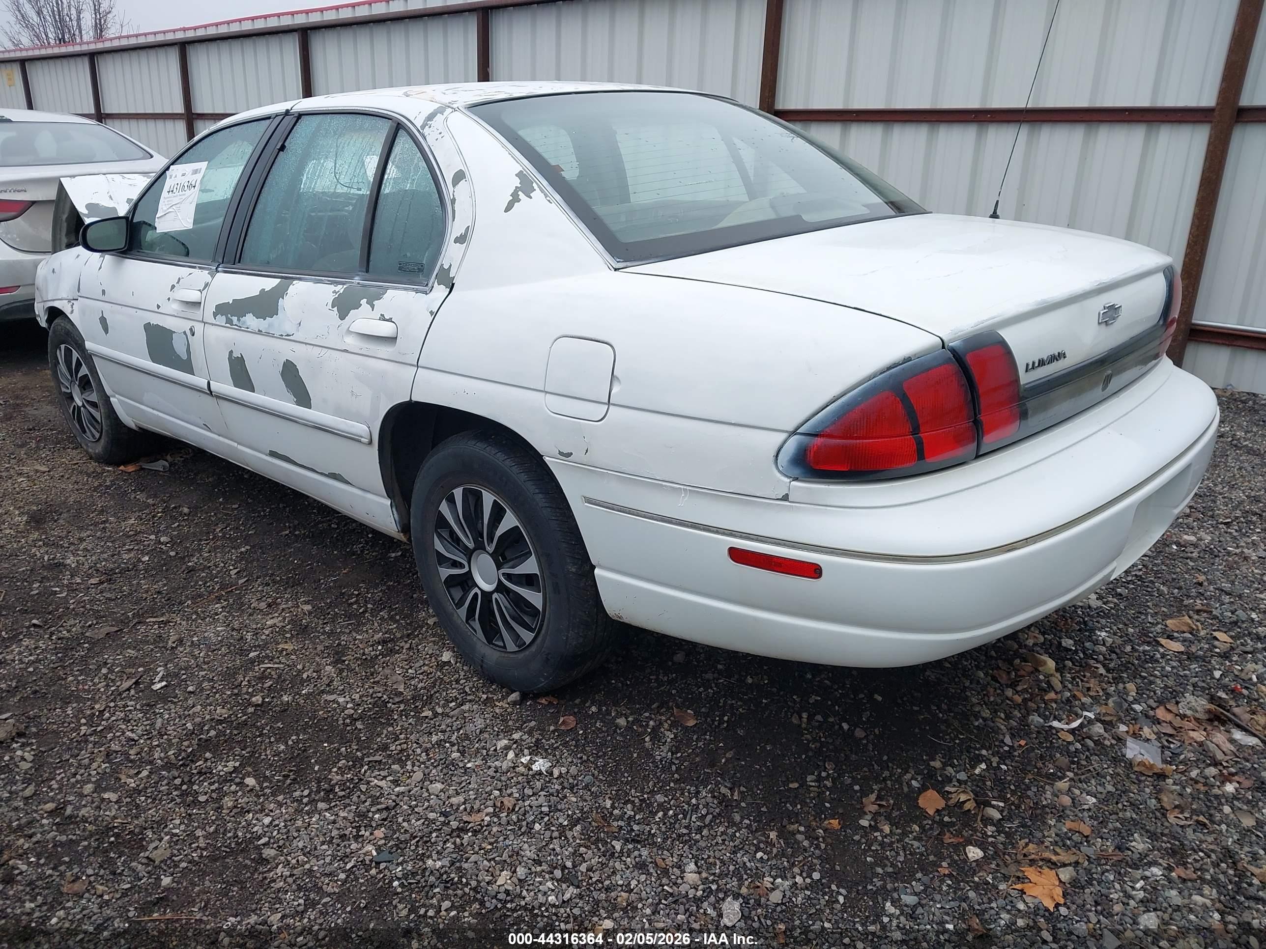 CHEVROLET LUMINA image 3