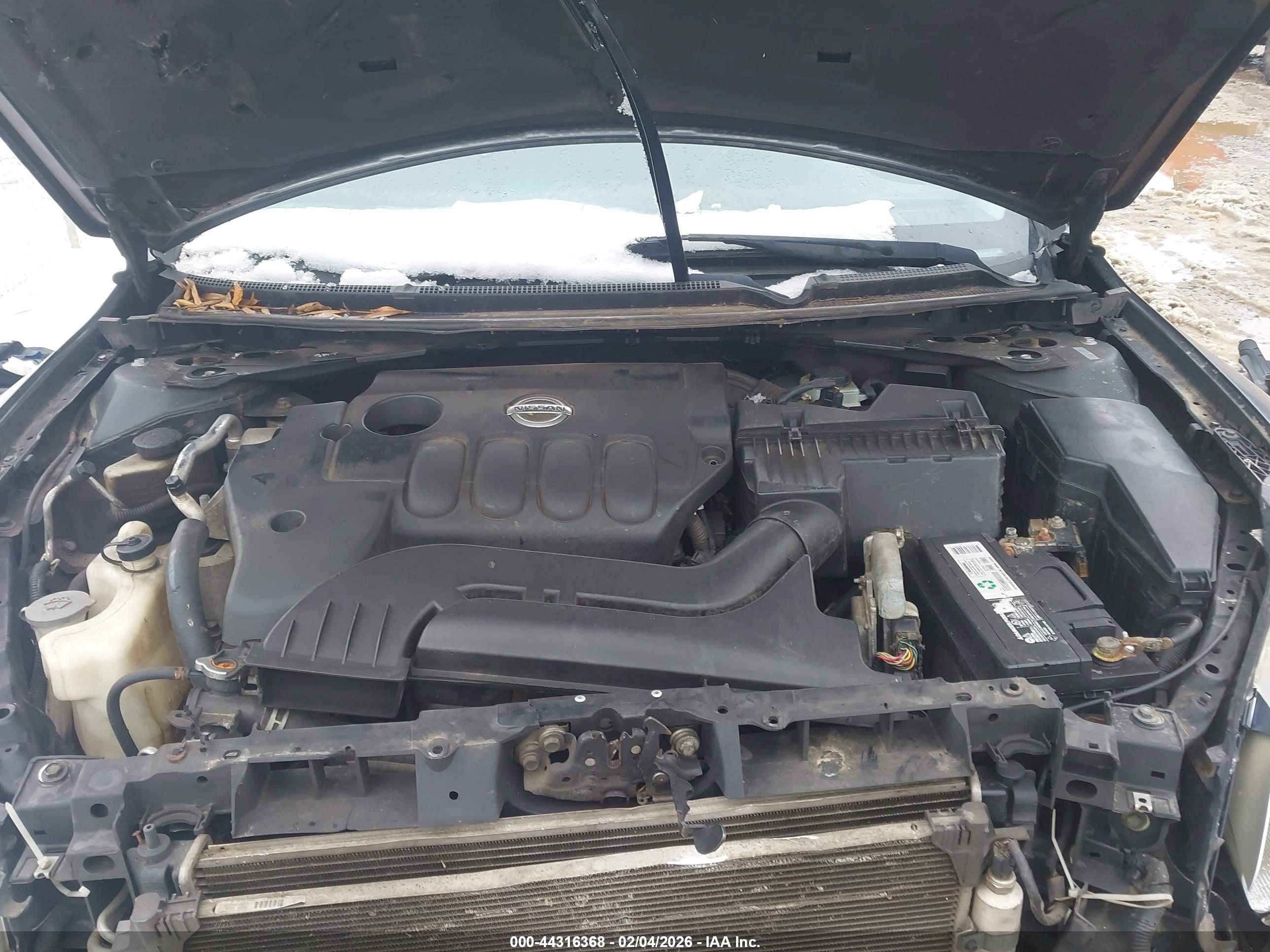 NISSAN ALTIMA image 10
