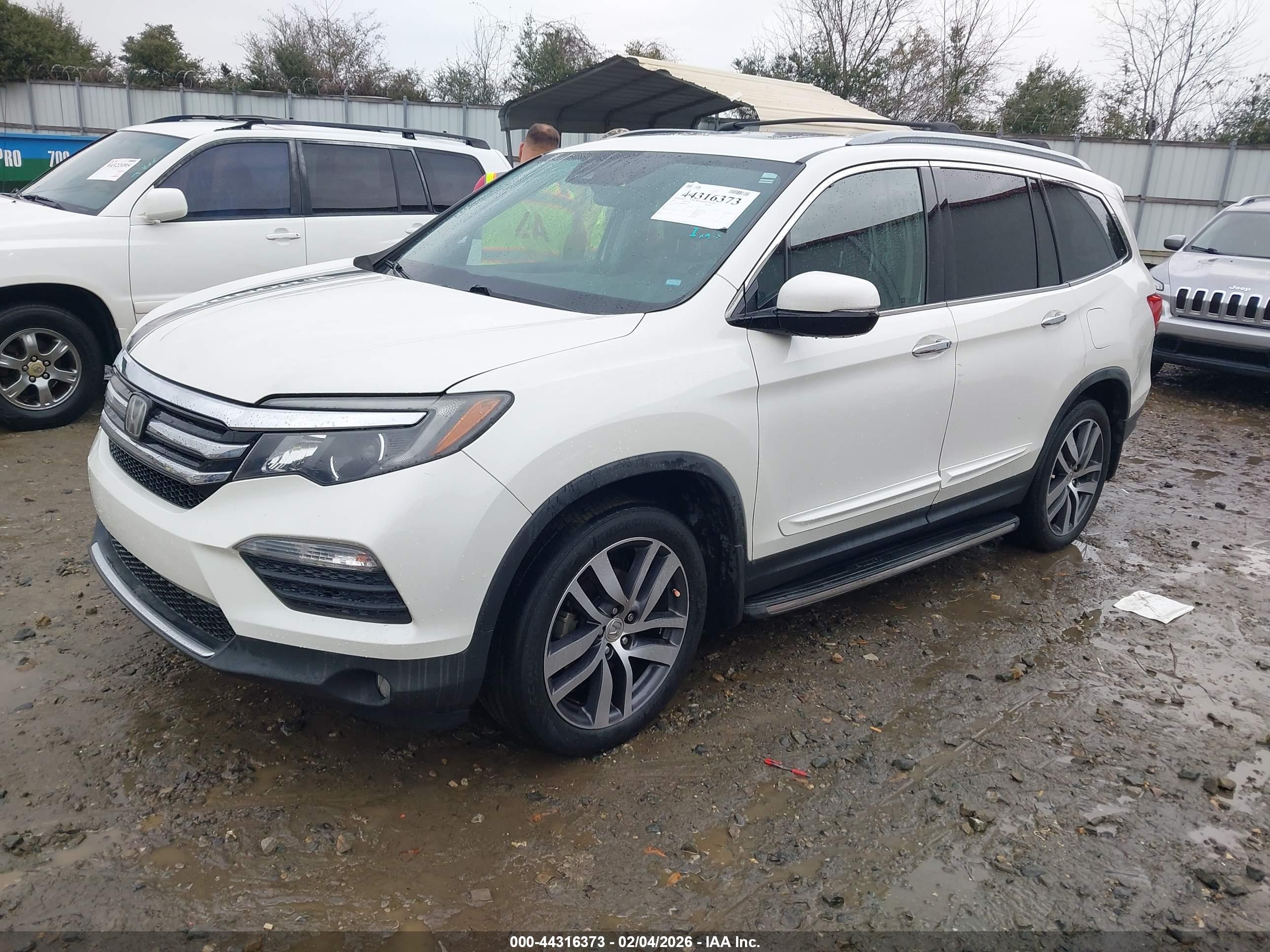 HONDA PILOT image 2