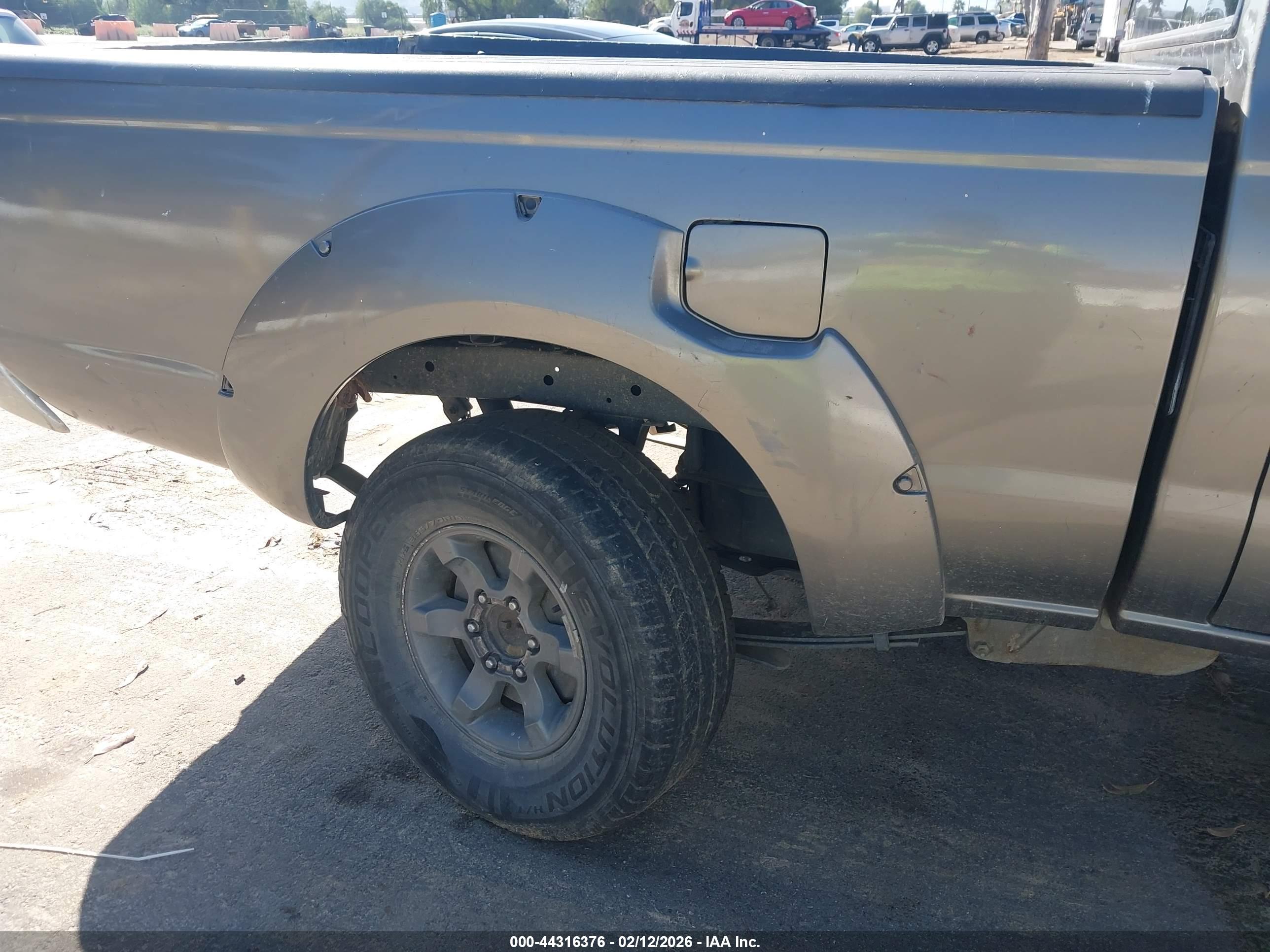 NISSAN FRONTIER image 6
