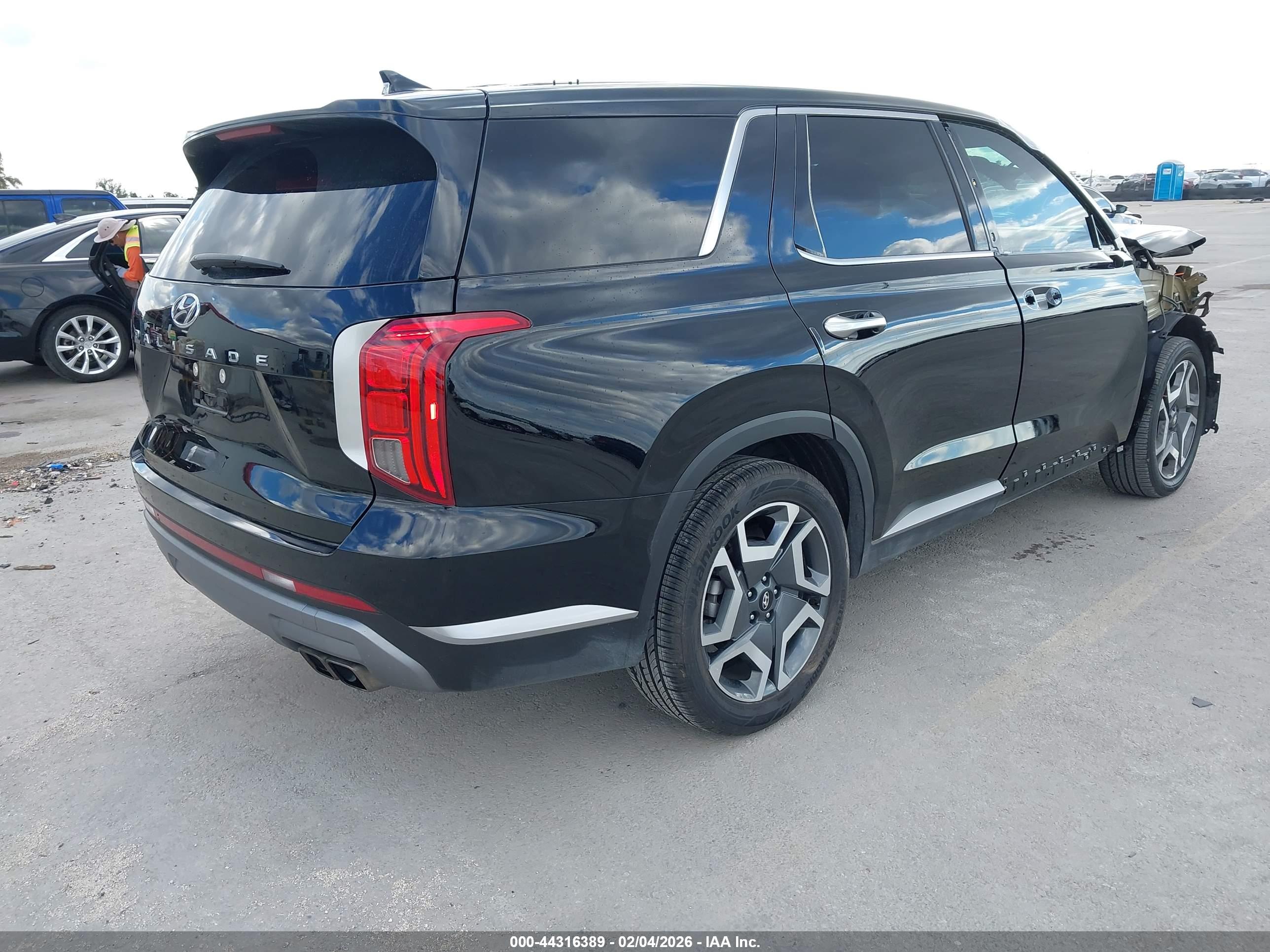 HYUNDAI PALISADE image 4