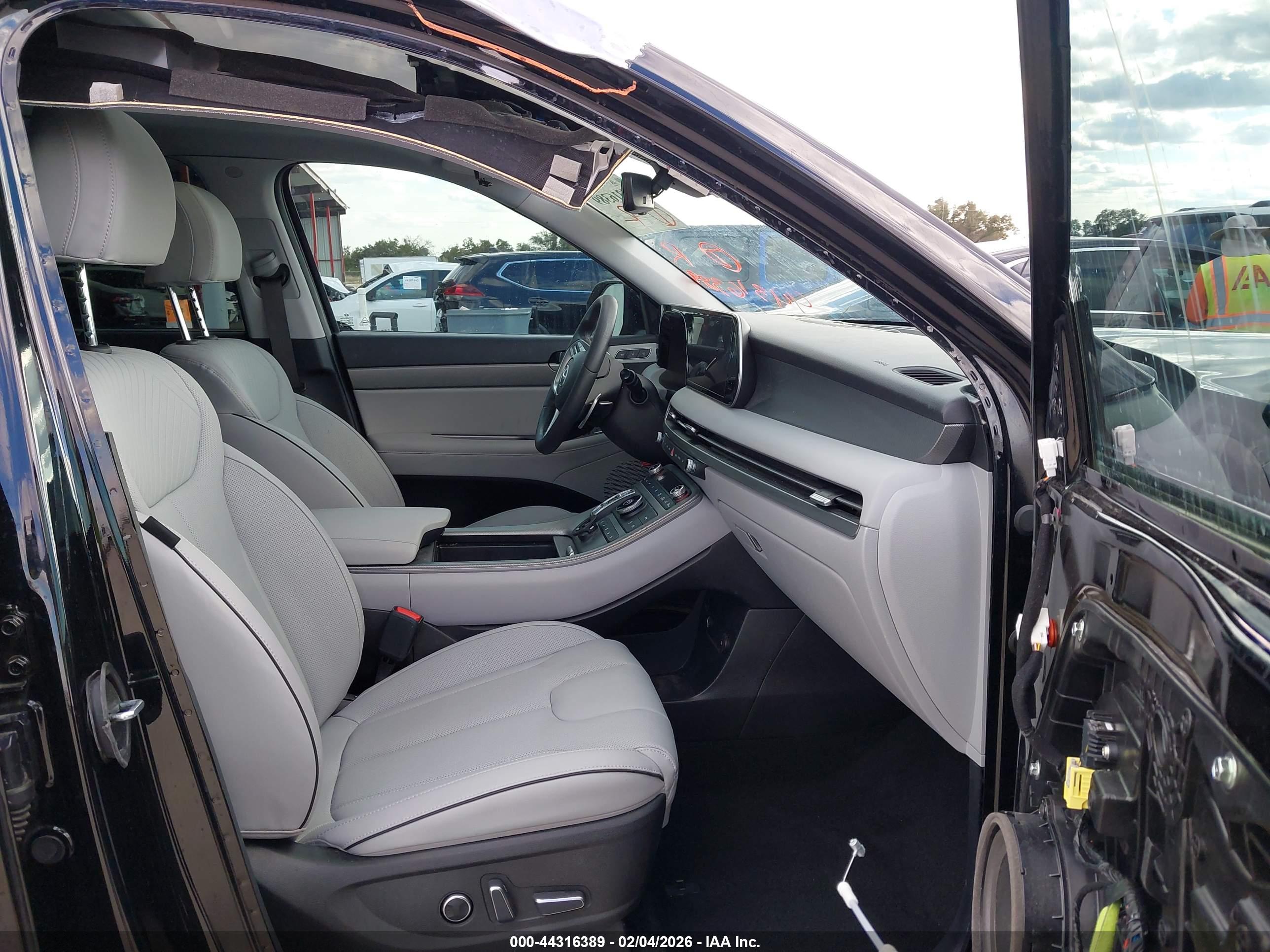 HYUNDAI PALISADE image 5