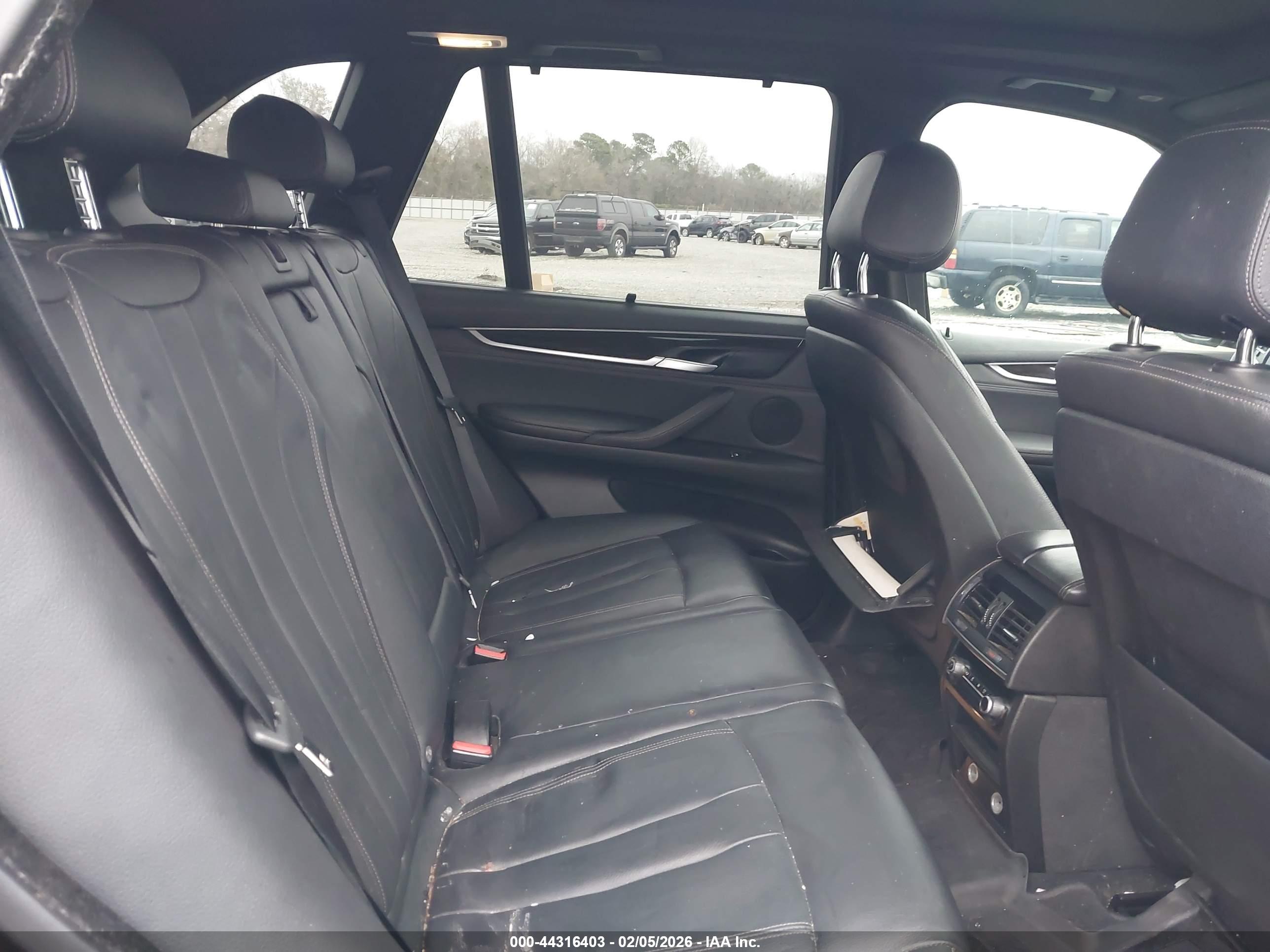 BMW X5 image 8