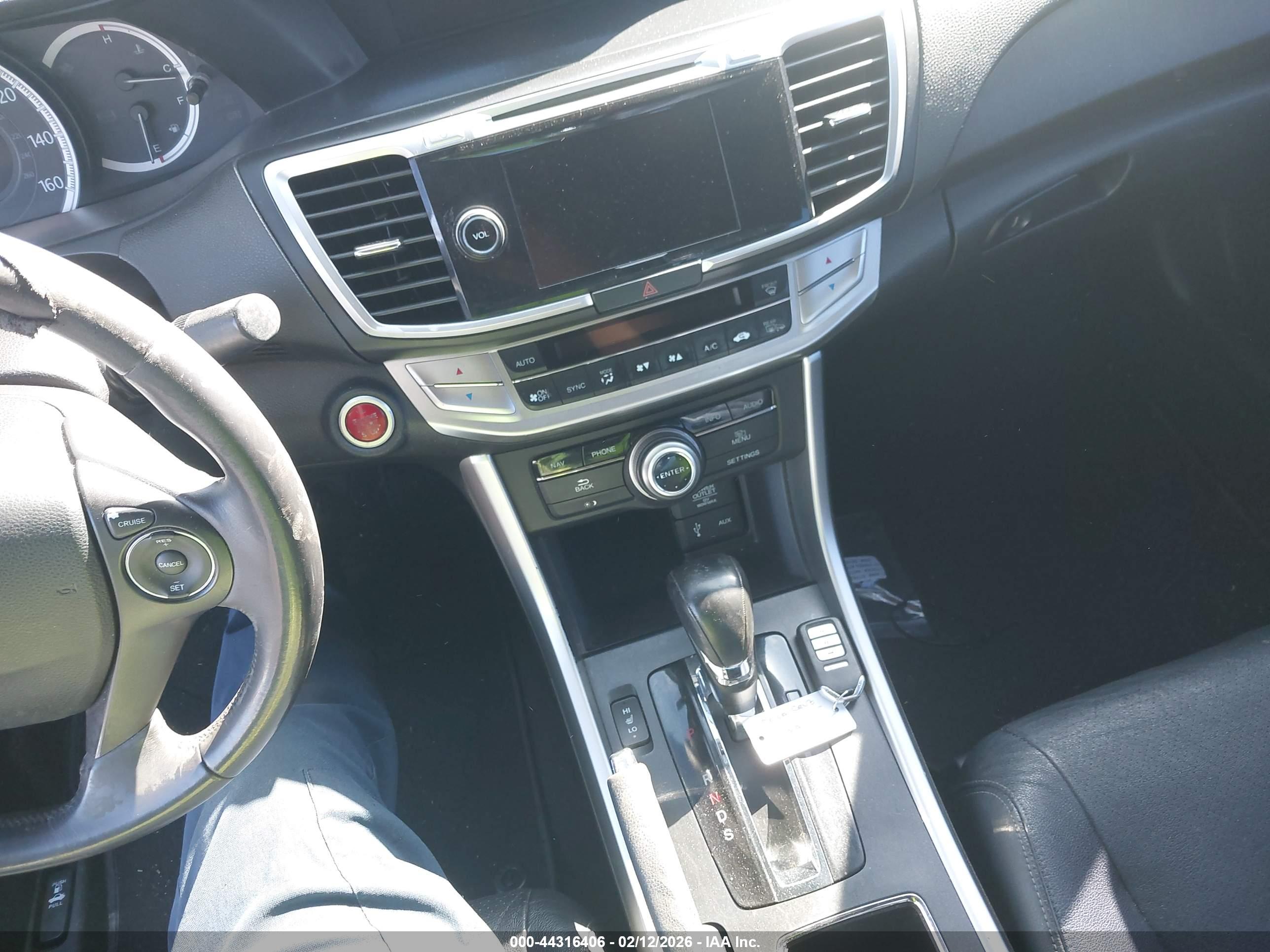 HONDA ACCORD image 11