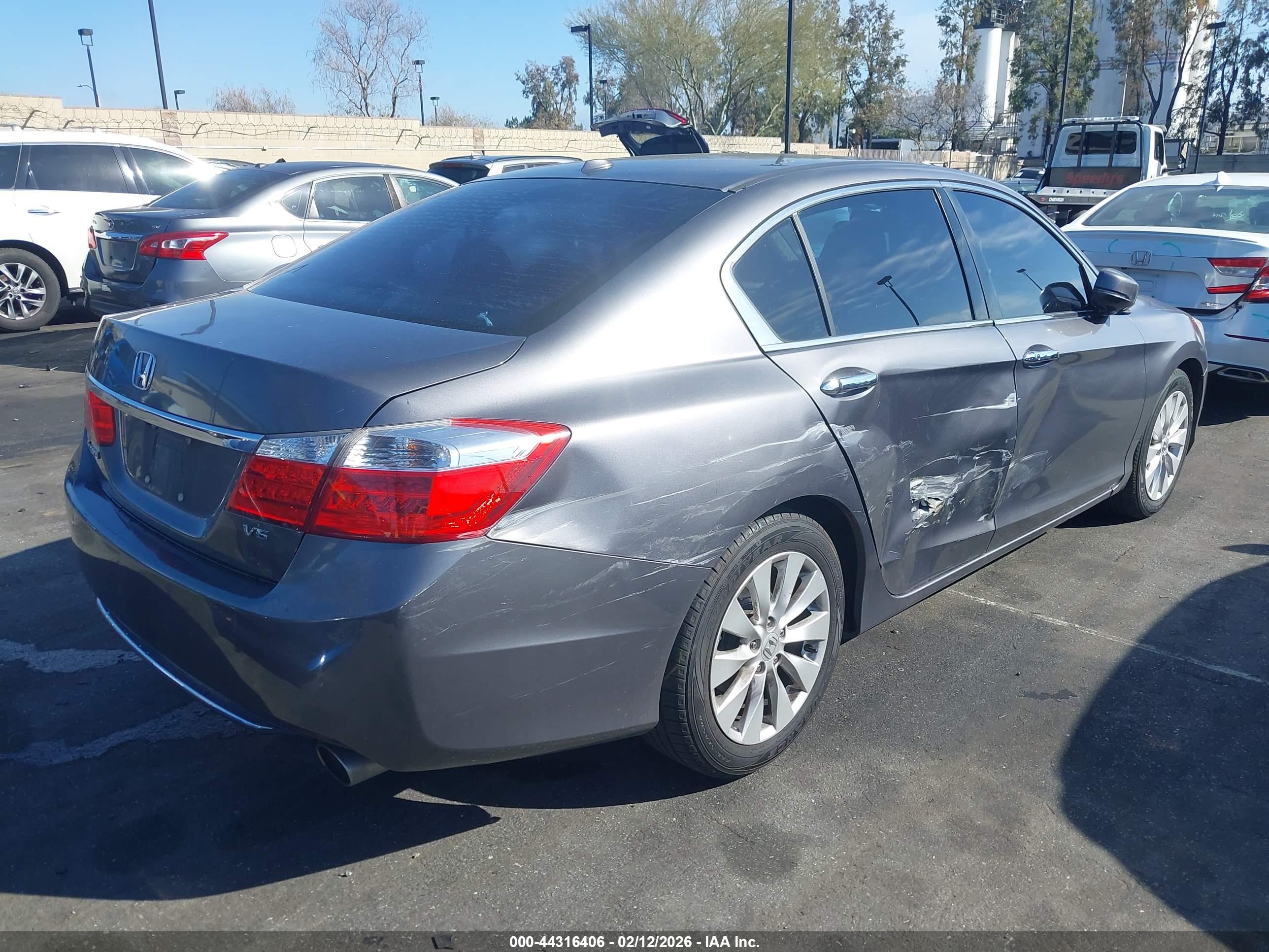 HONDA ACCORD image 4
