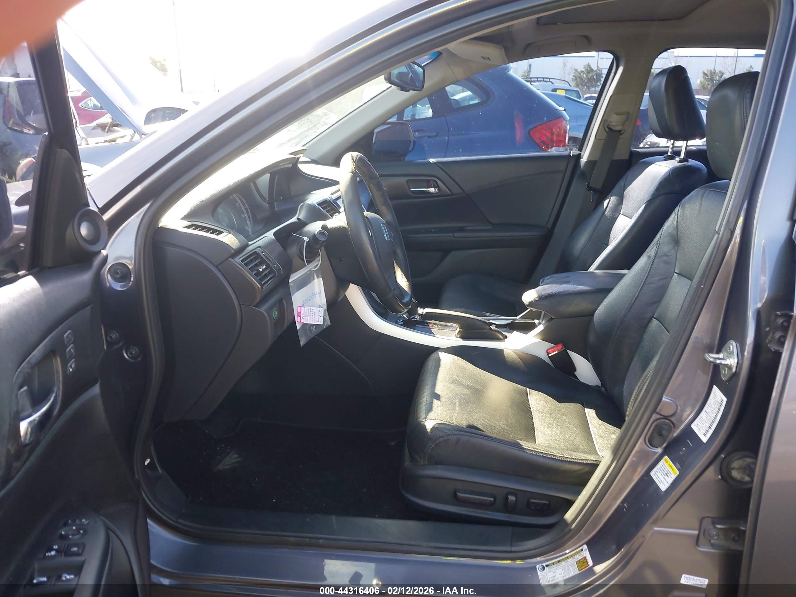 HONDA ACCORD image 5