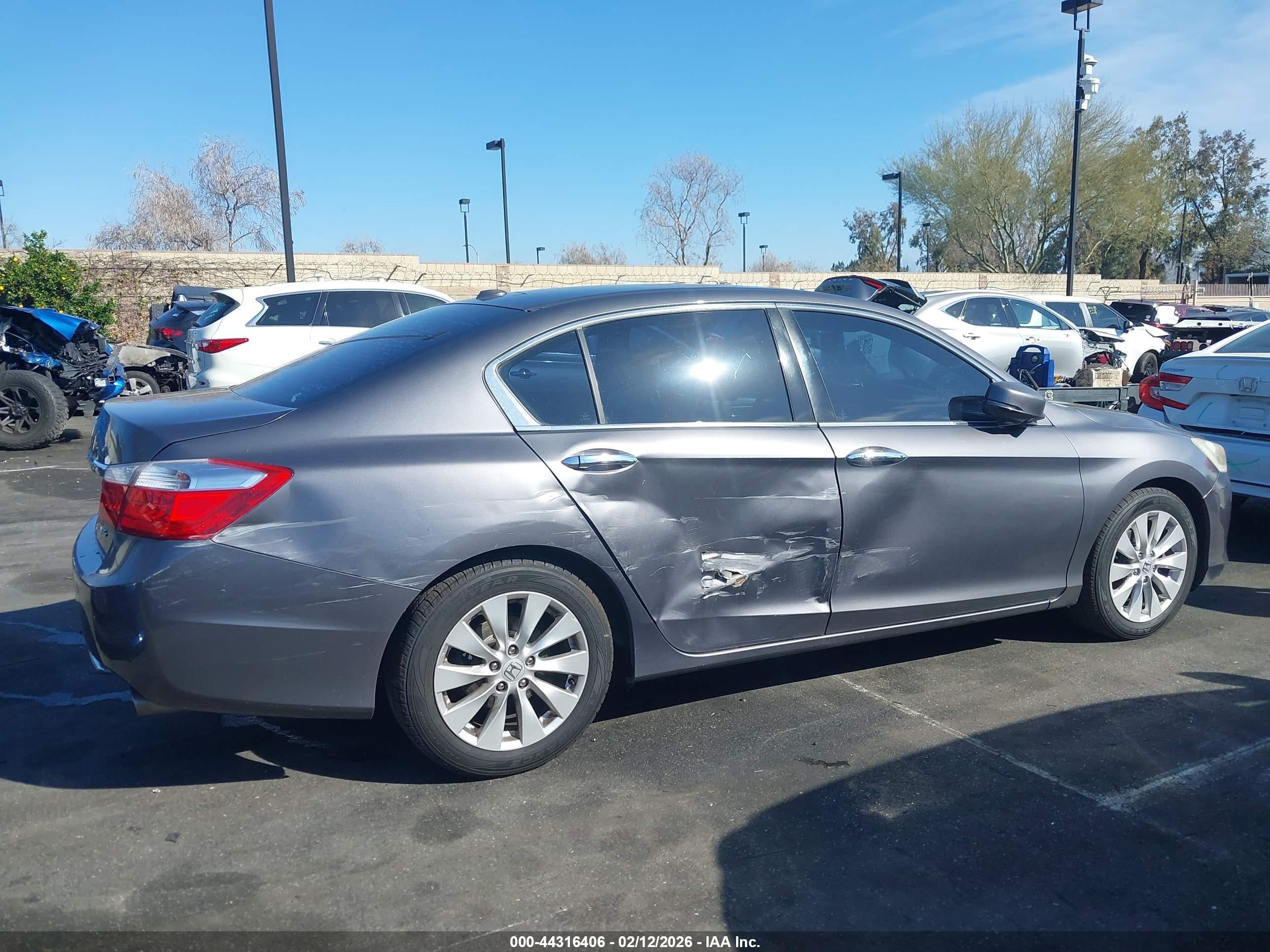 HONDA ACCORD image 6