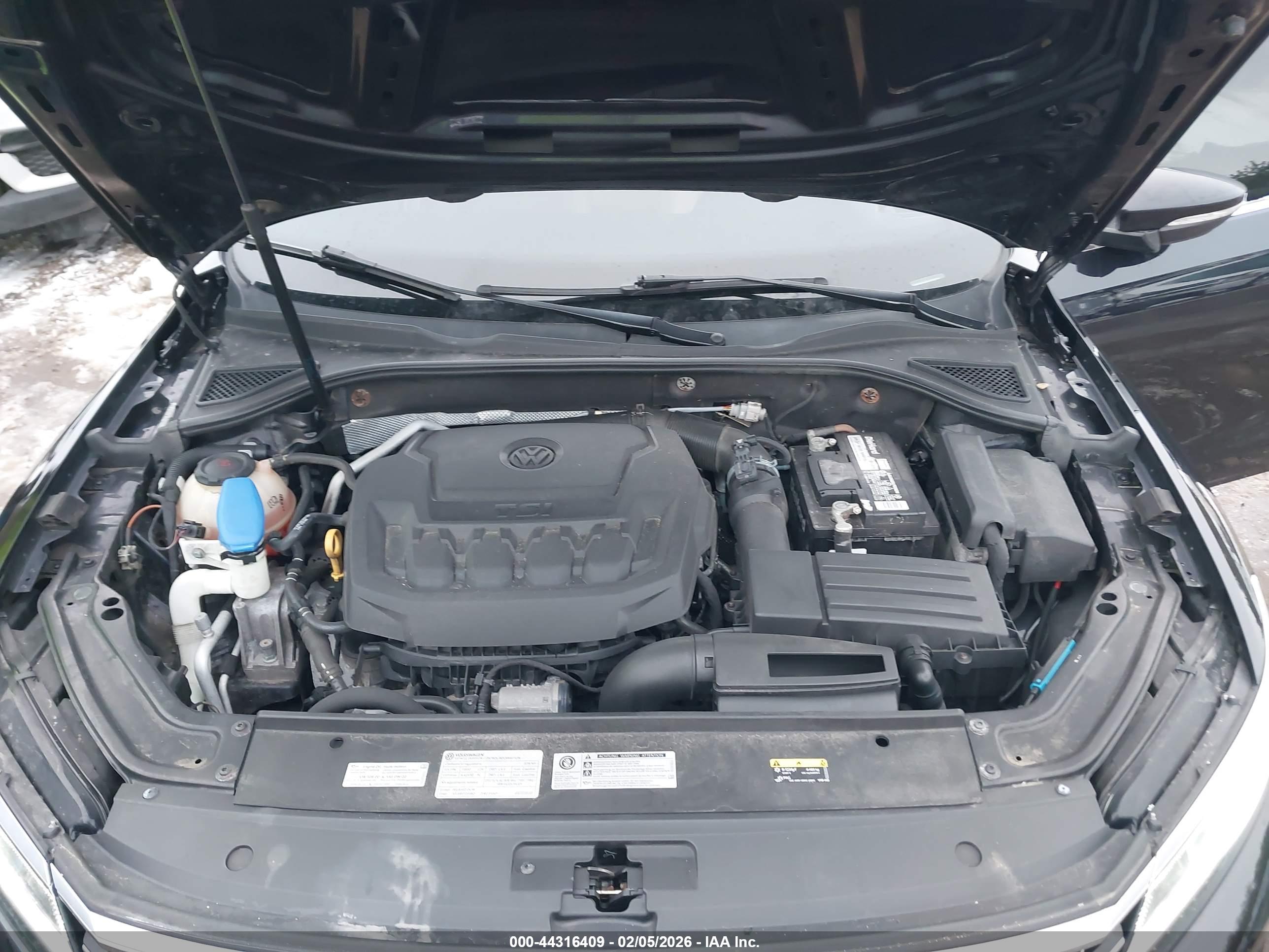 VOLKSWAGEN PASSAT image 10