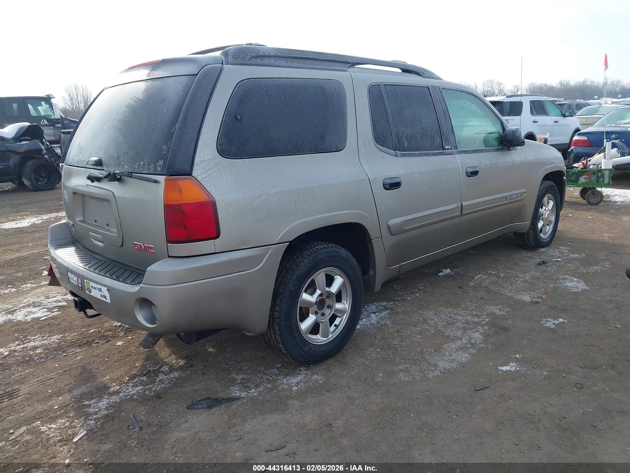 GMC ENVOY image 4