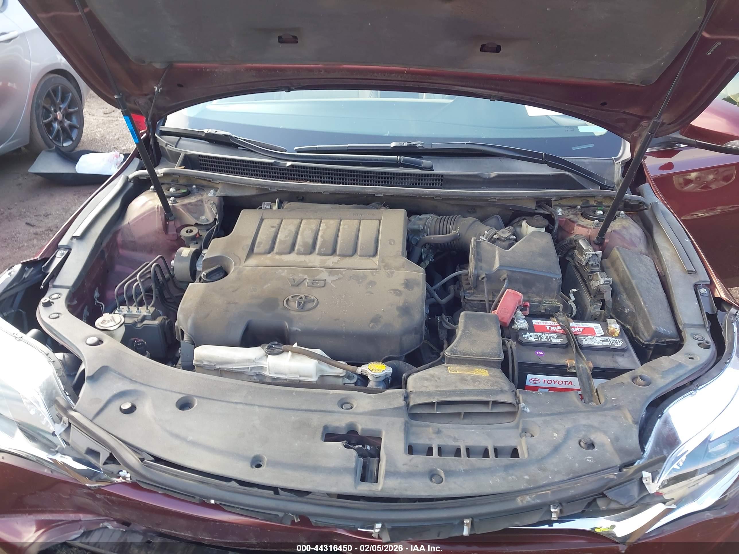 TOYOTA AVALON image 10