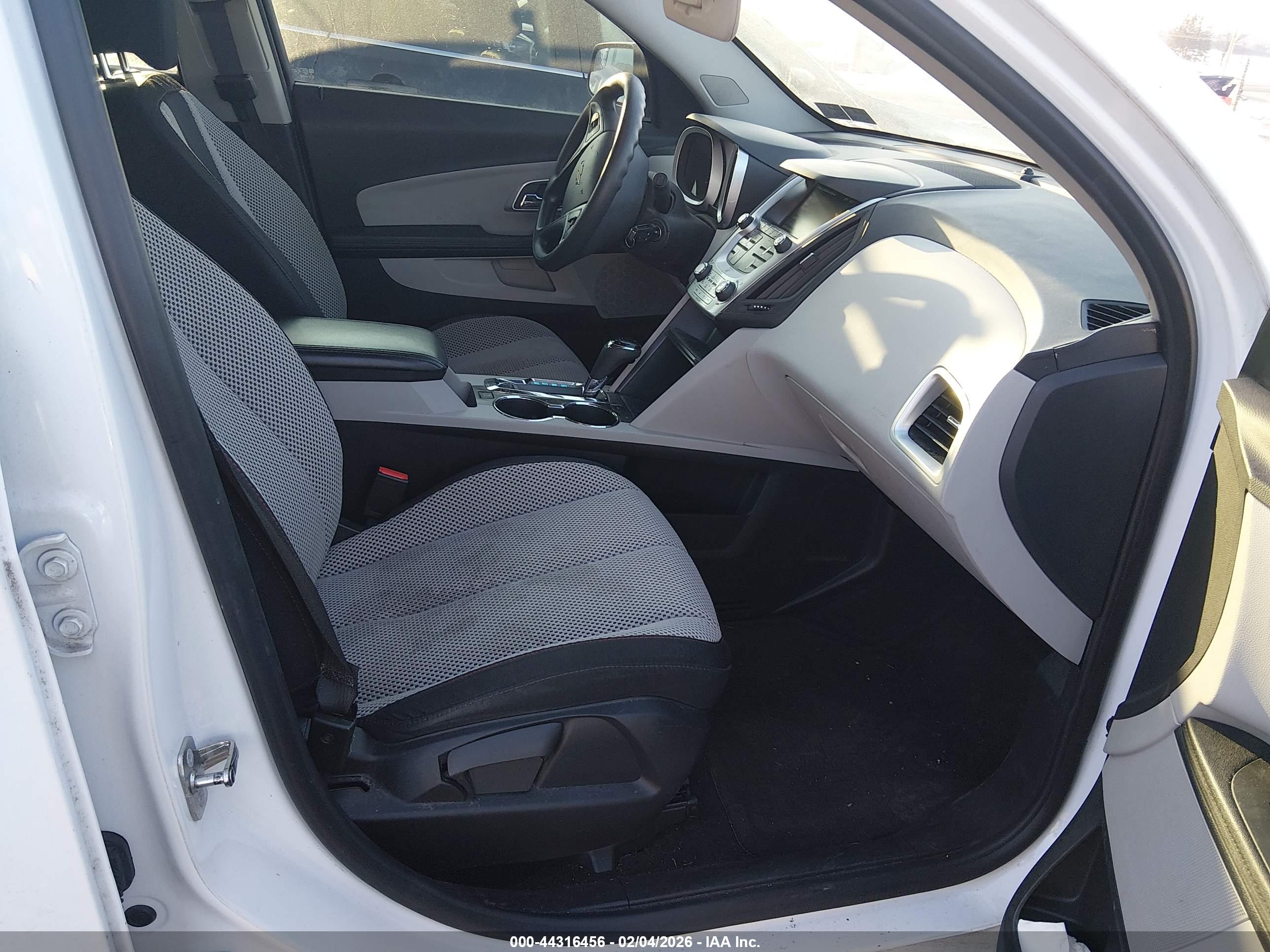 CHEVROLET EQUINOX image 5