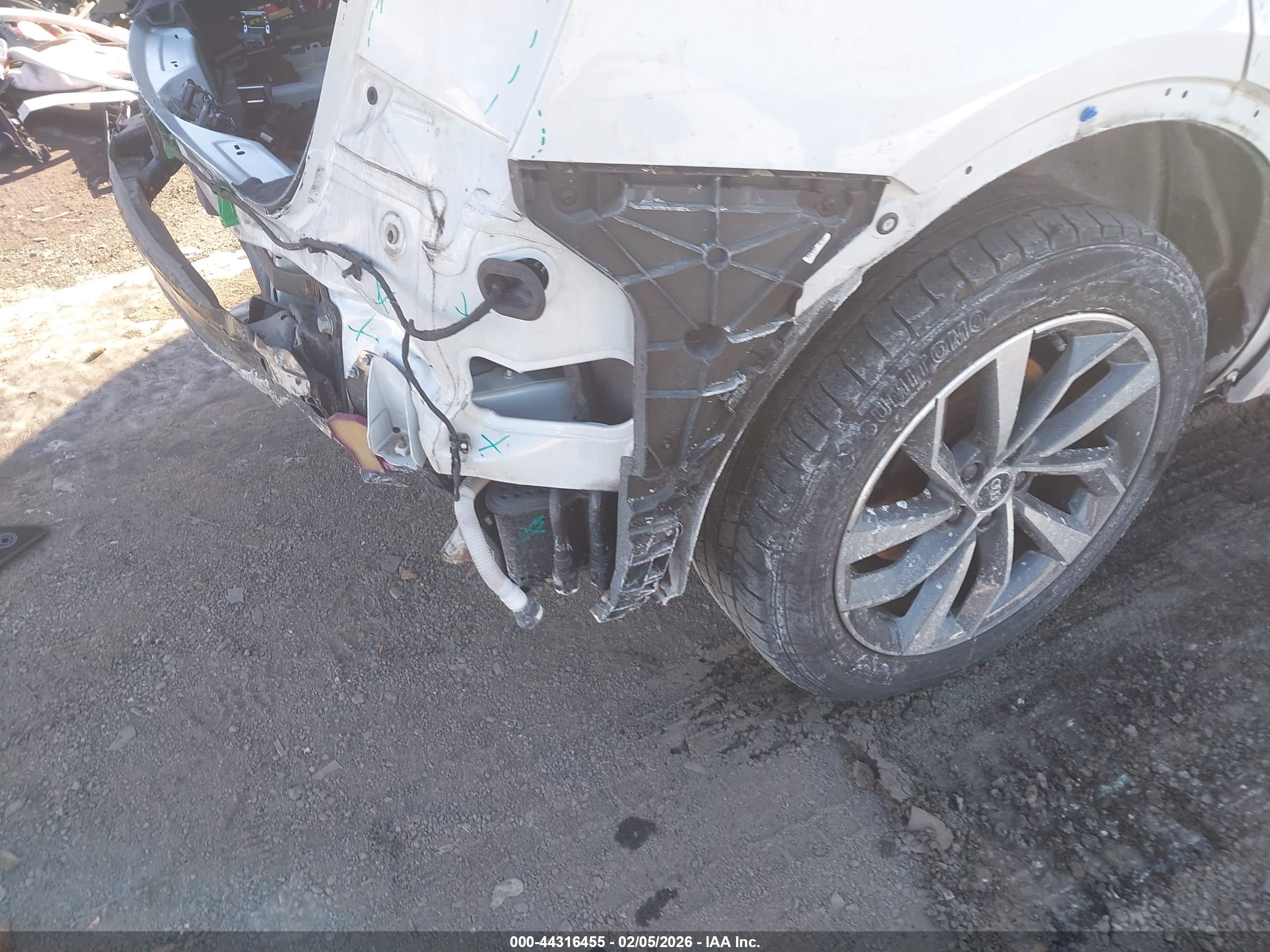 AUDI Q5 image 6