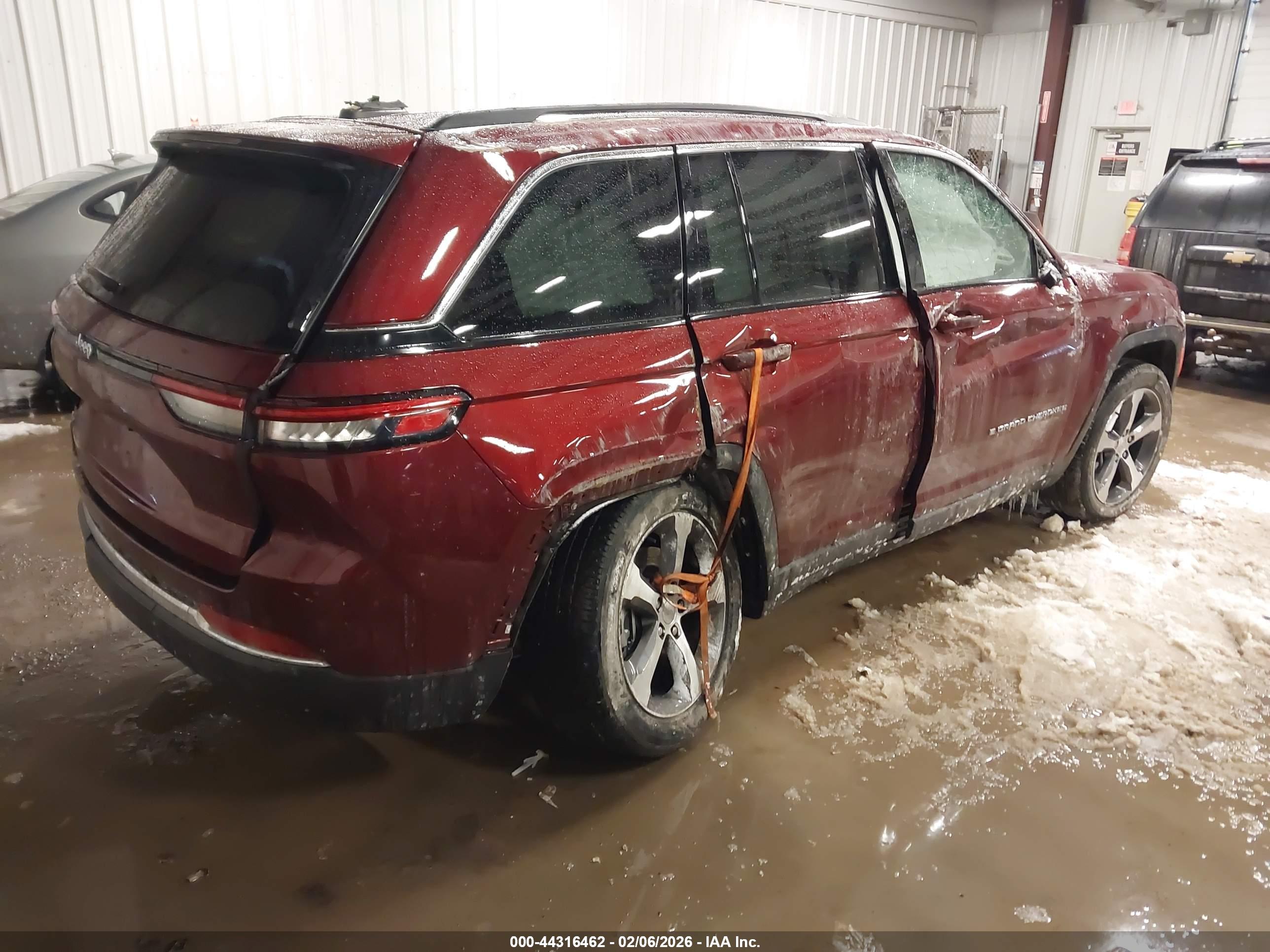 JEEP GRAND image 4