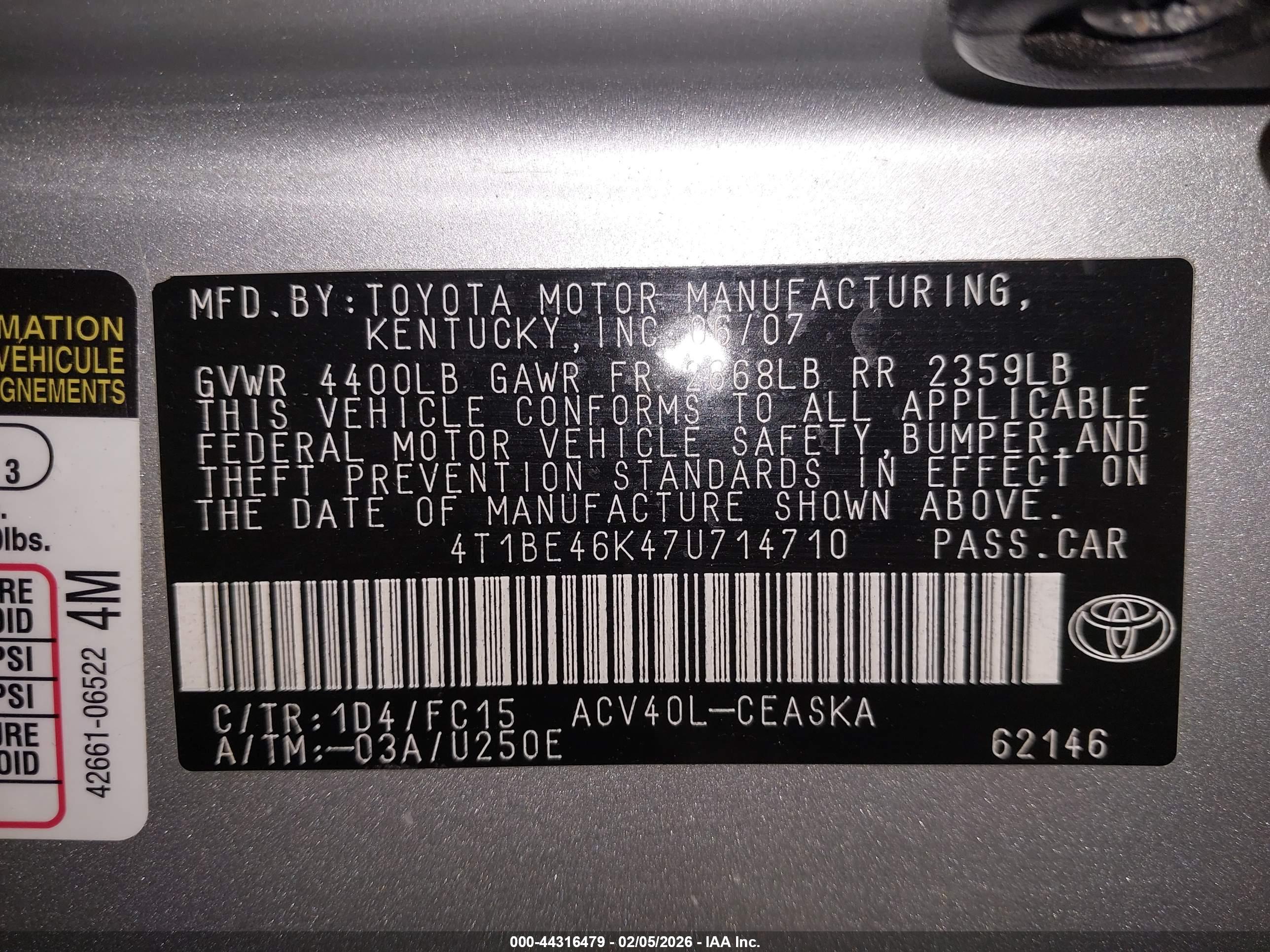 TOYOTA CAMRY image 9