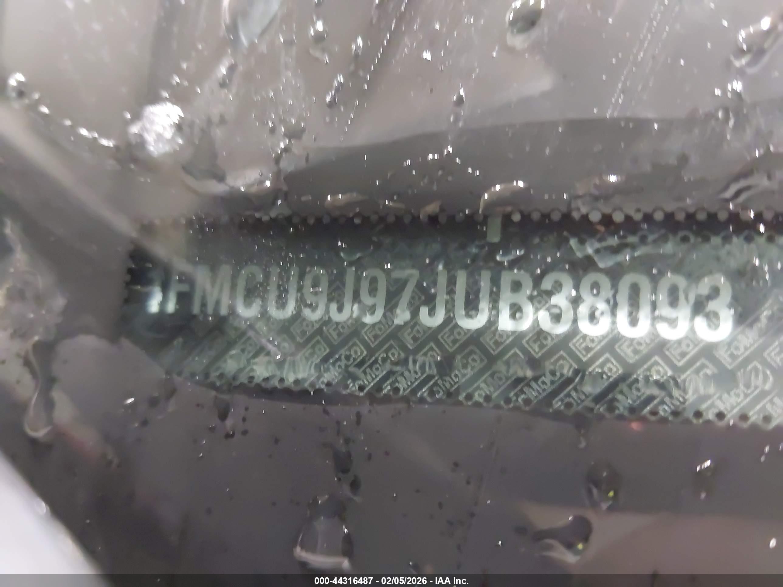 FORD ESCAPE image 9