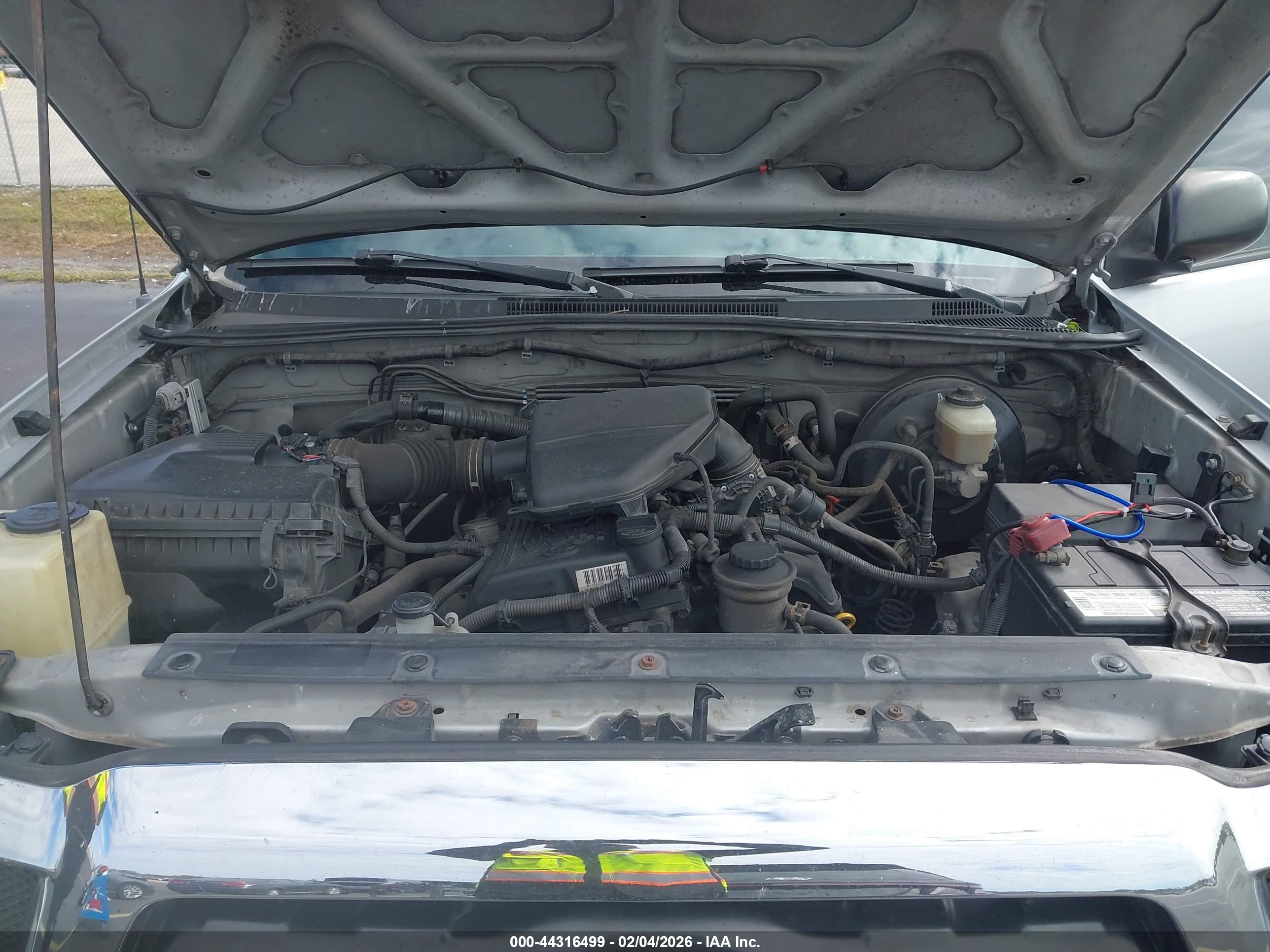 TOYOTA TACOMA image 10