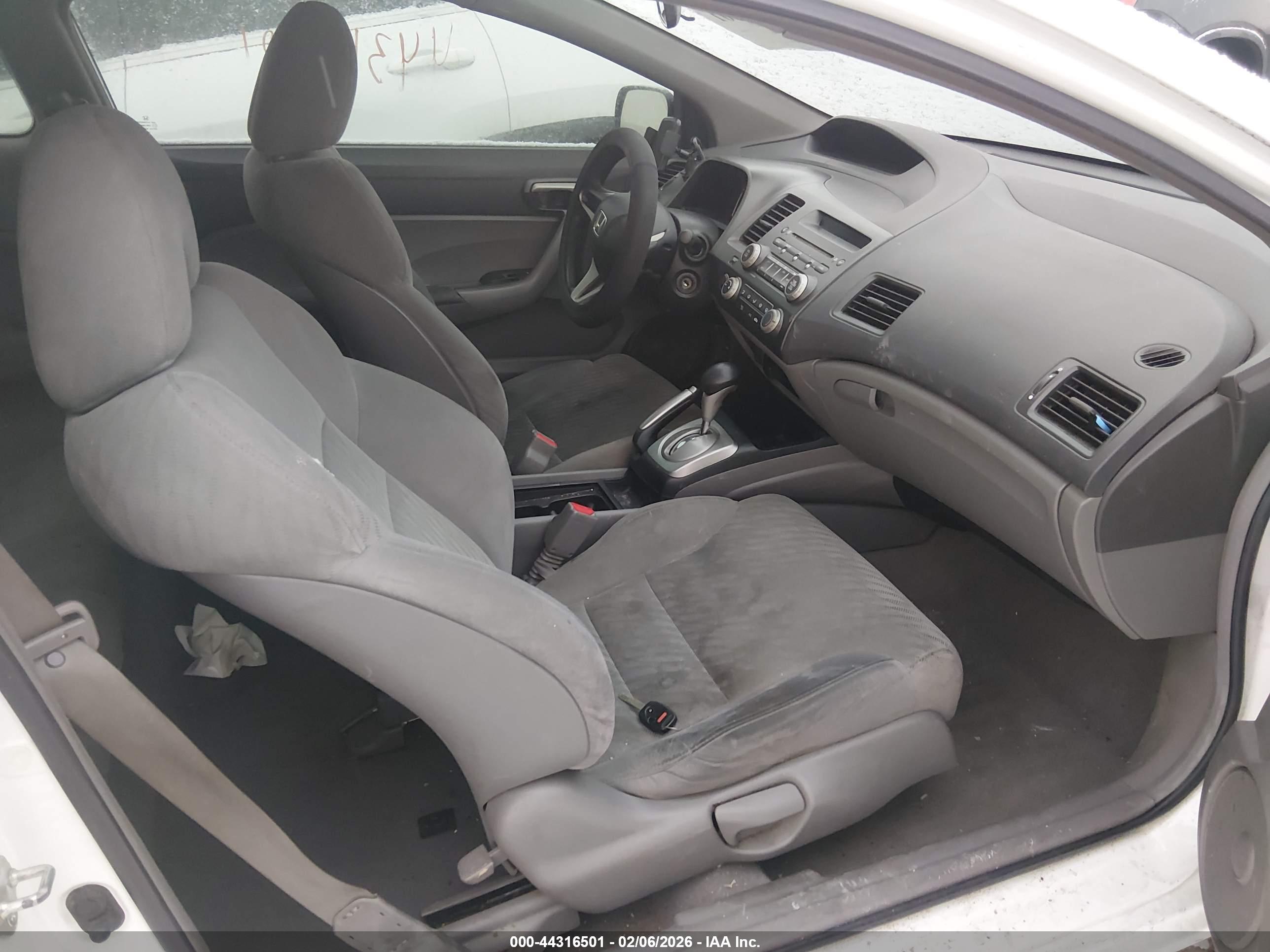 HONDA CIVIC image 5