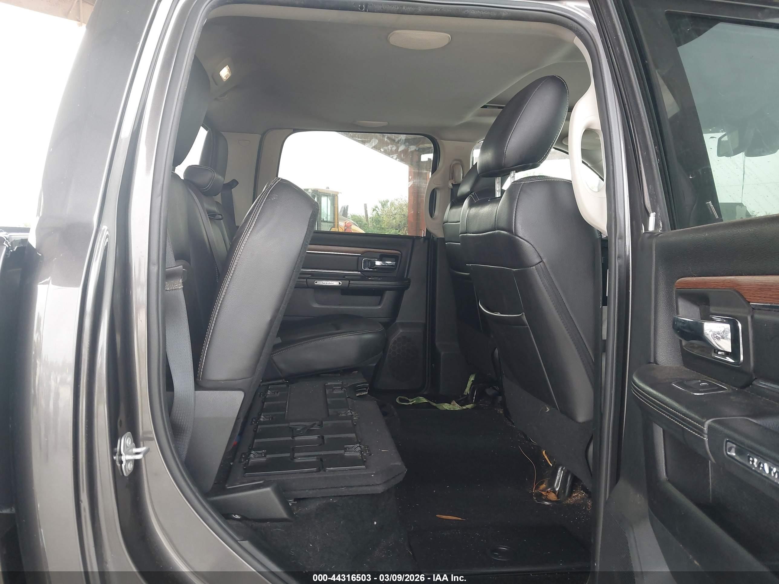 RAM 2500 image 8