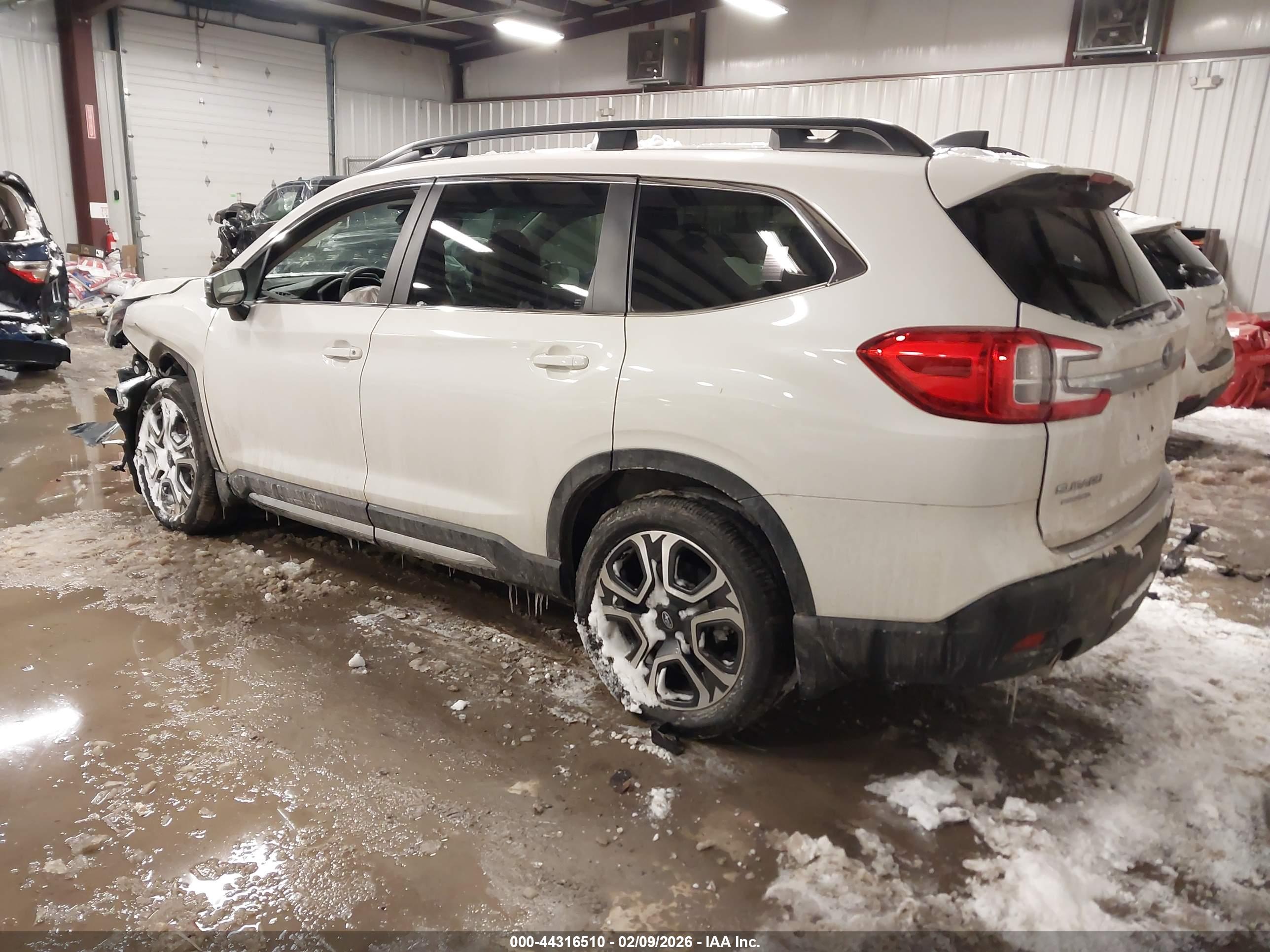 SUBARU ASCENT image 3