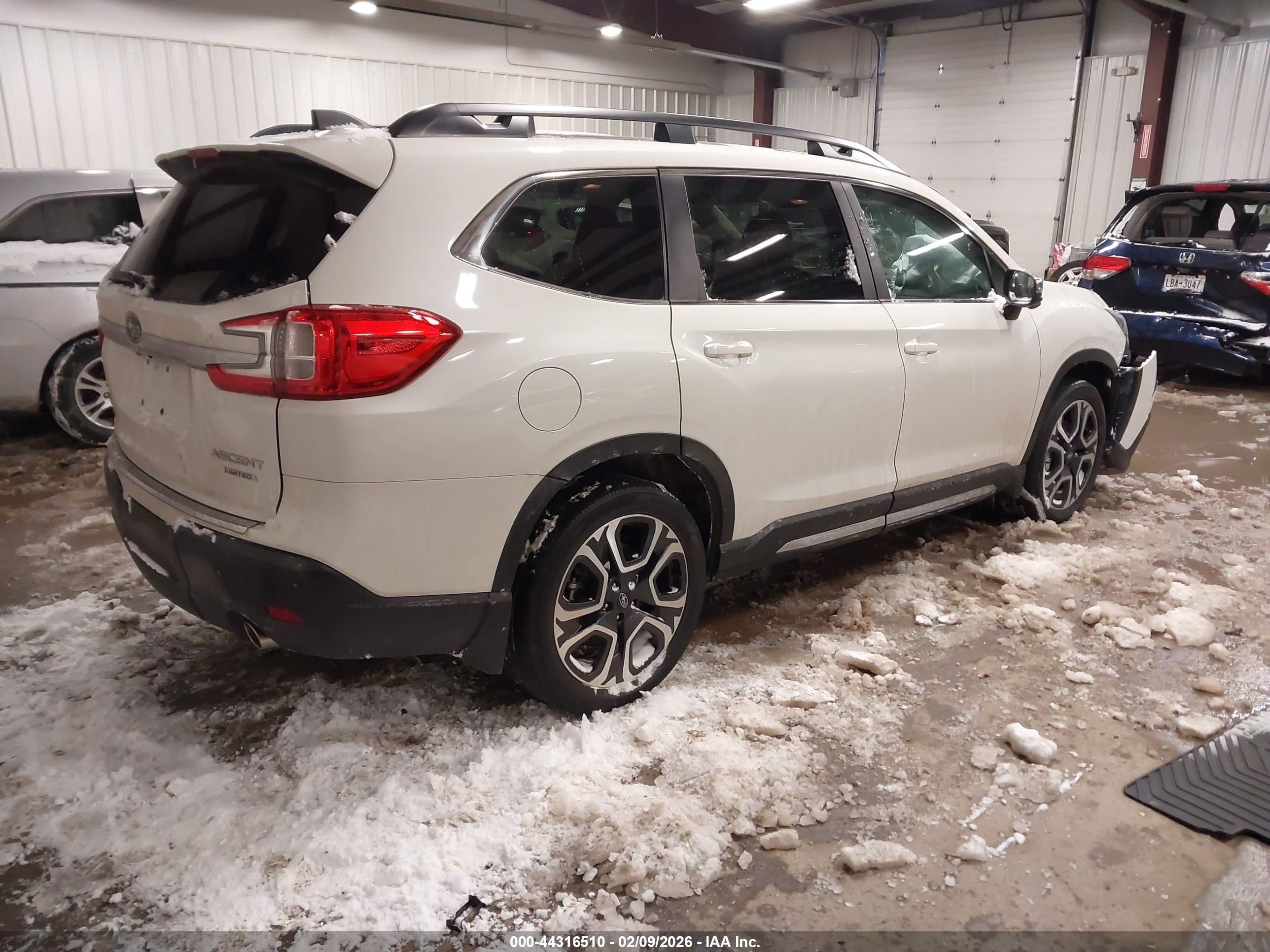 SUBARU ASCENT image 4