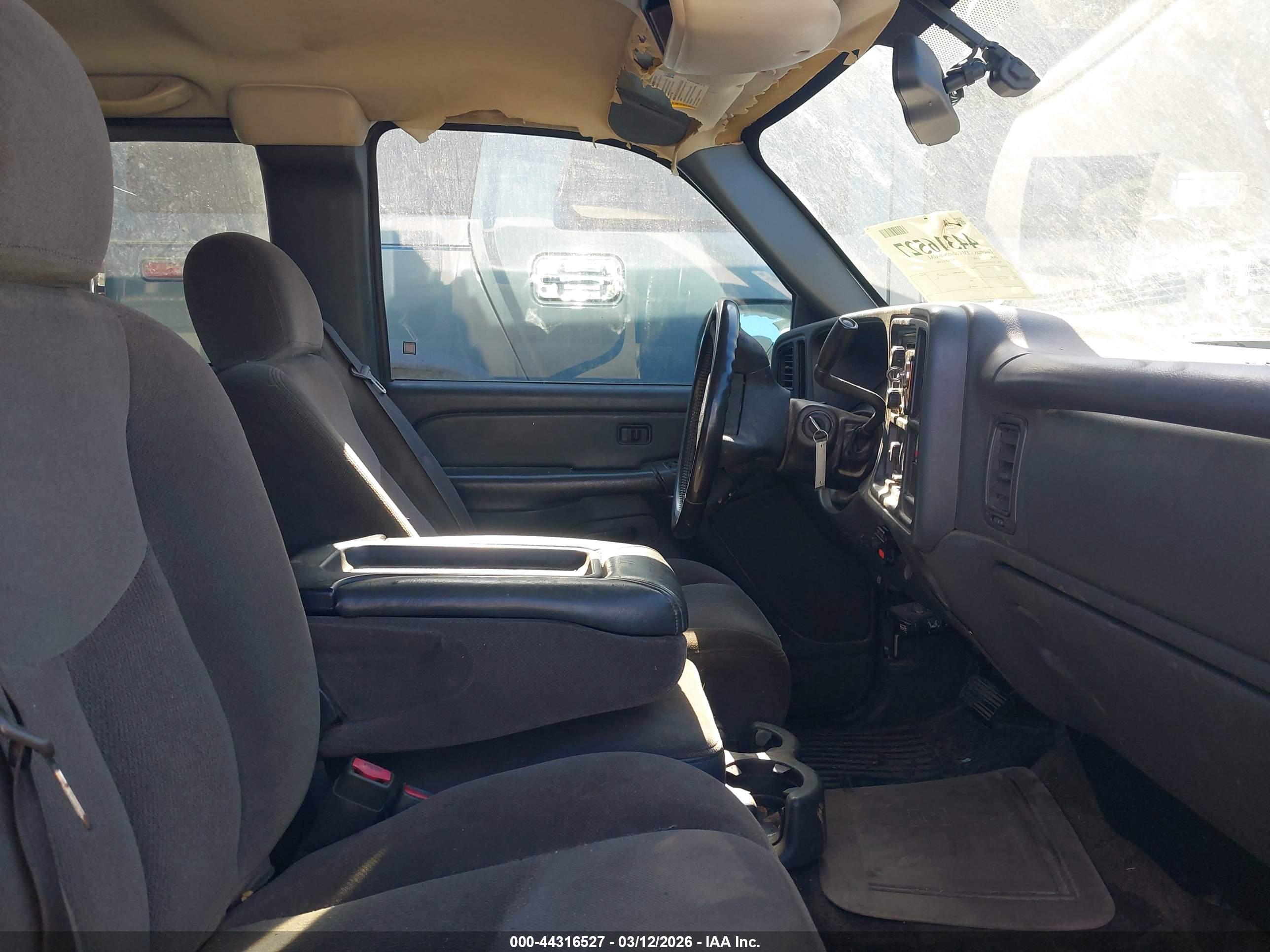 GMC SIERRA image 5