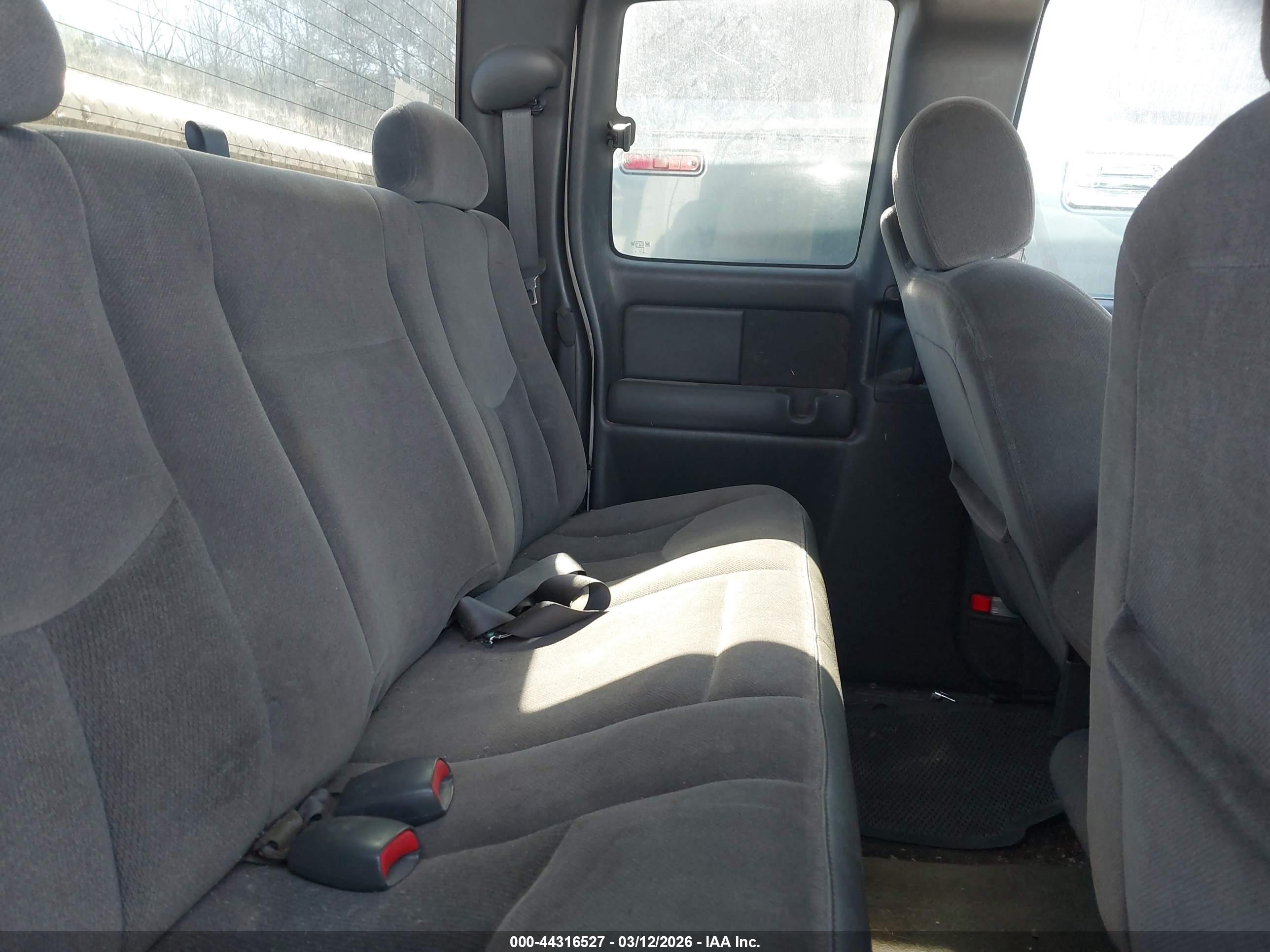 GMC SIERRA image 8