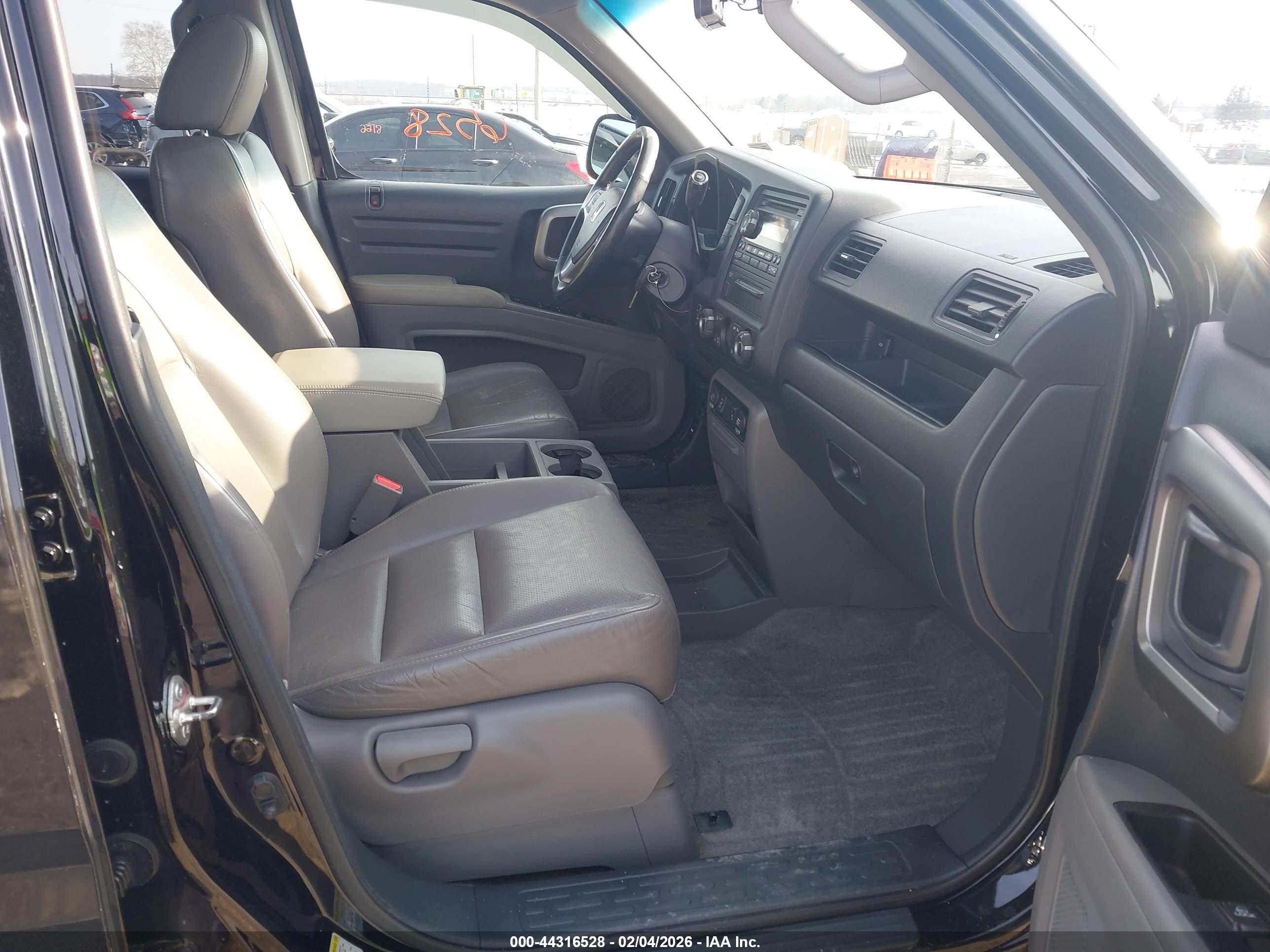 HONDA RIDGELINE image 5