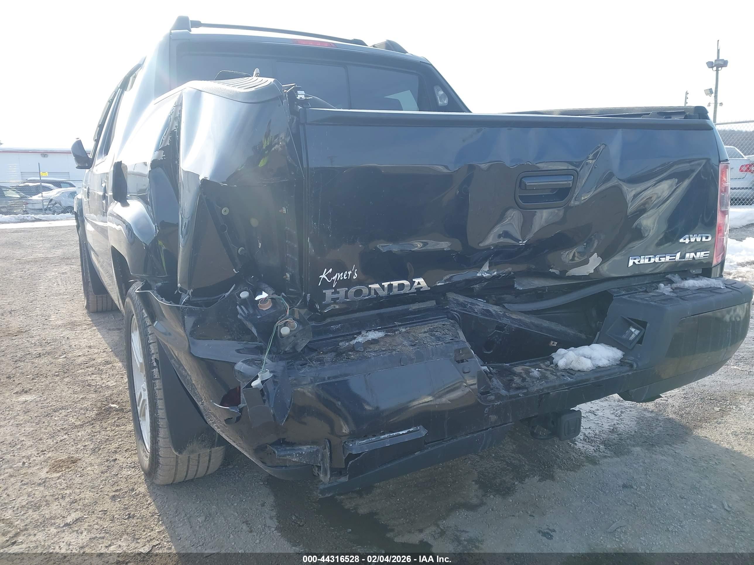 HONDA RIDGELINE image 6