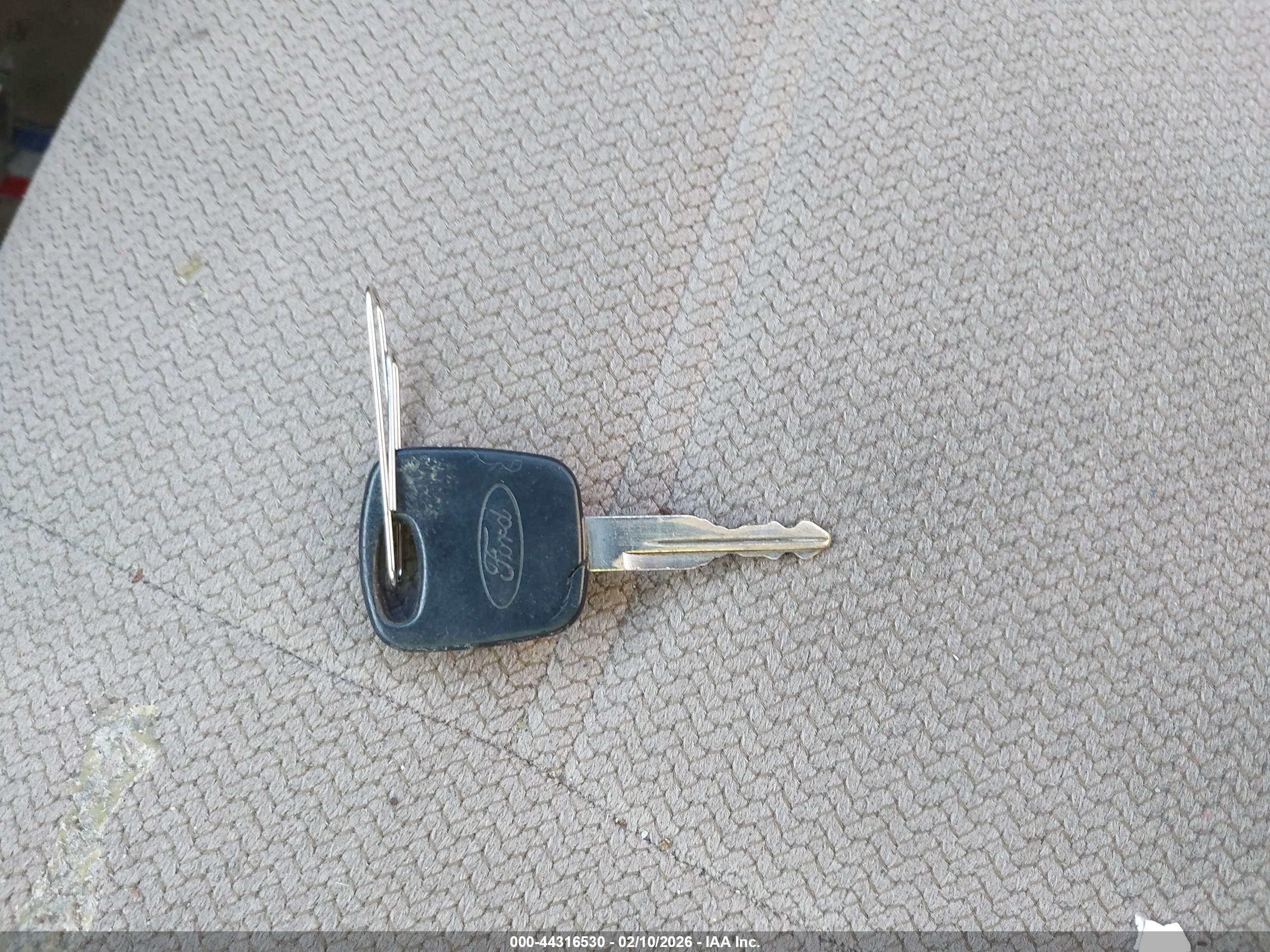 FORD MUSTANG image 11