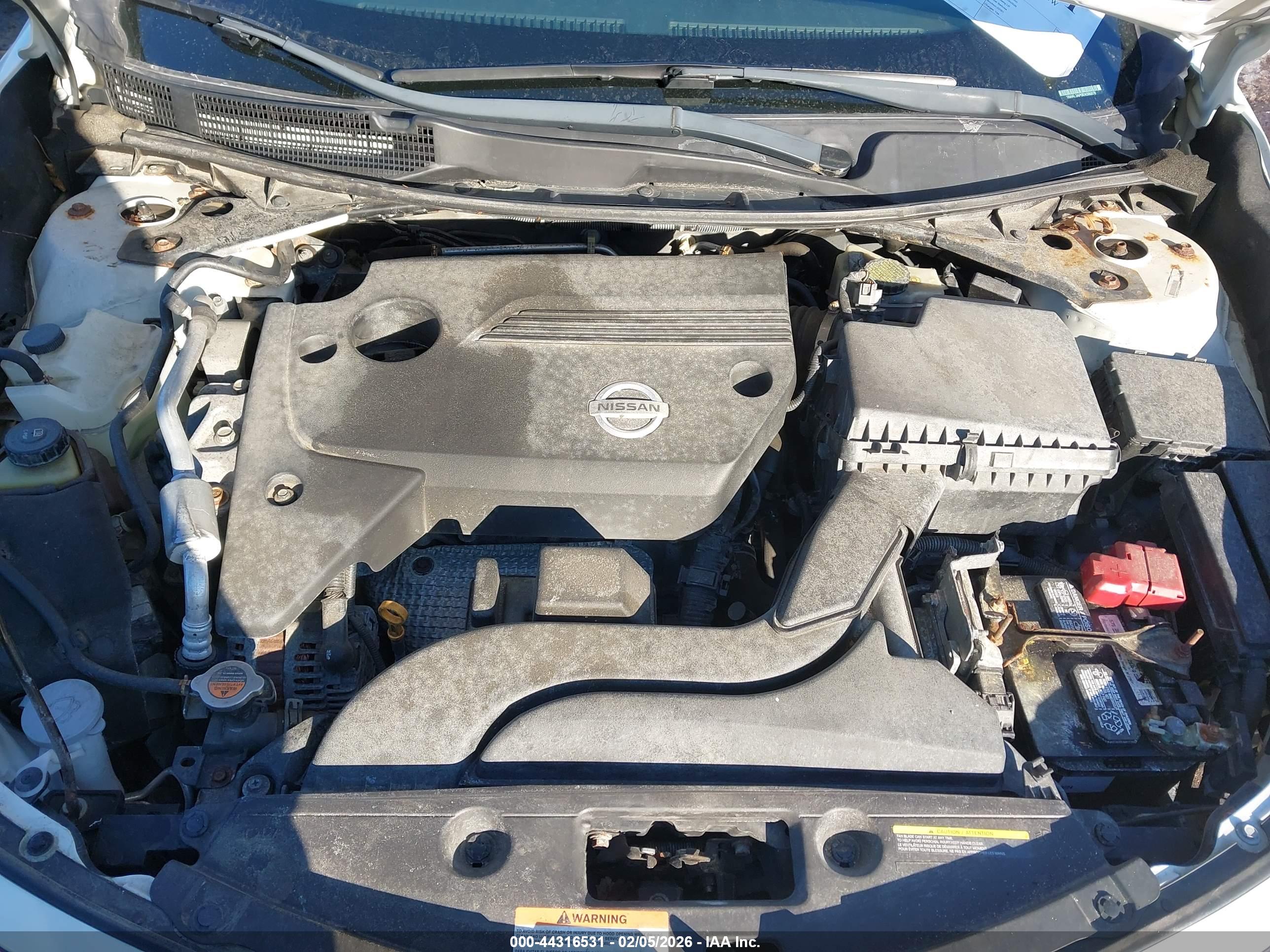 NISSAN ALTIMA image 10