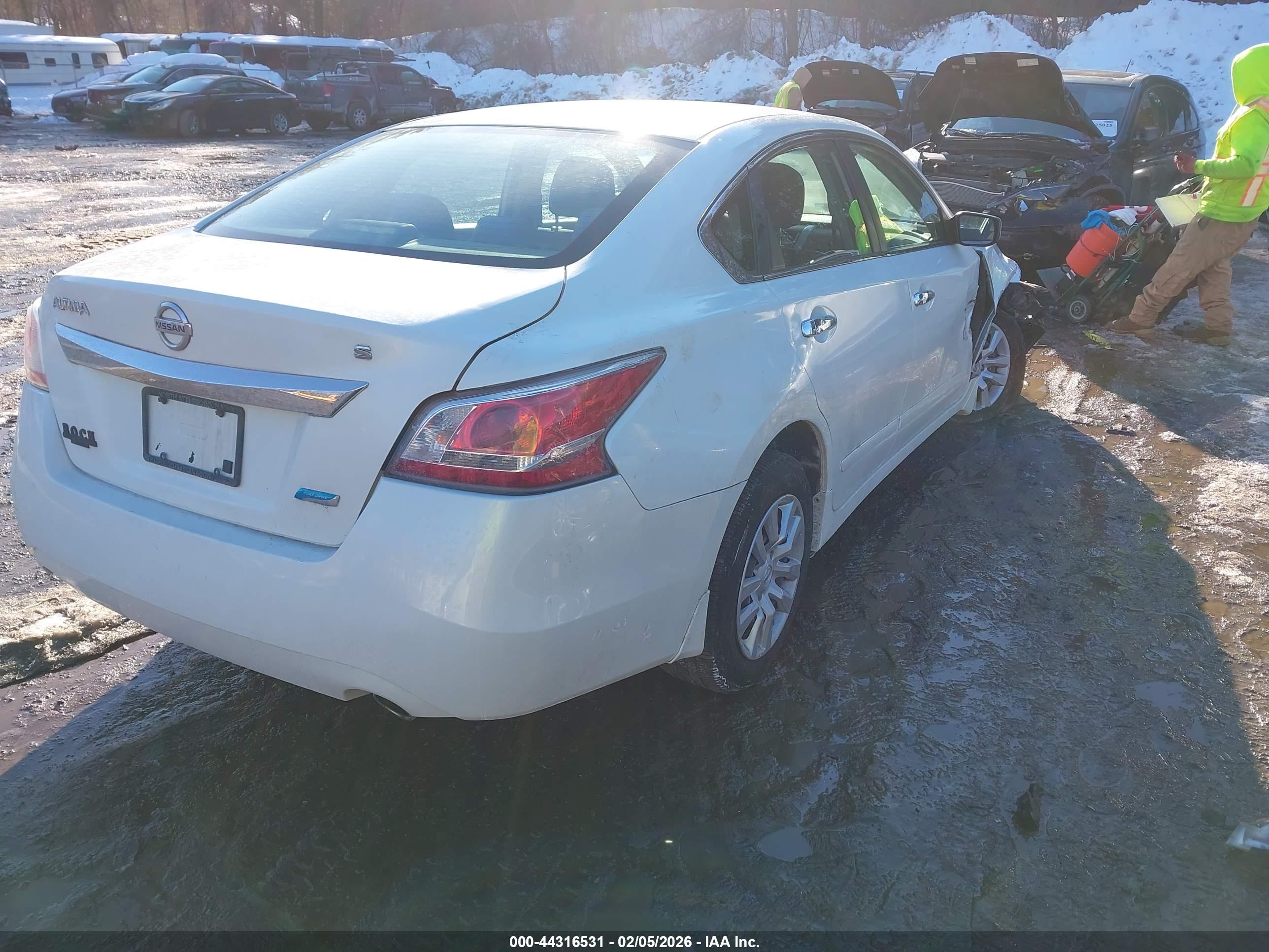 NISSAN ALTIMA image 4