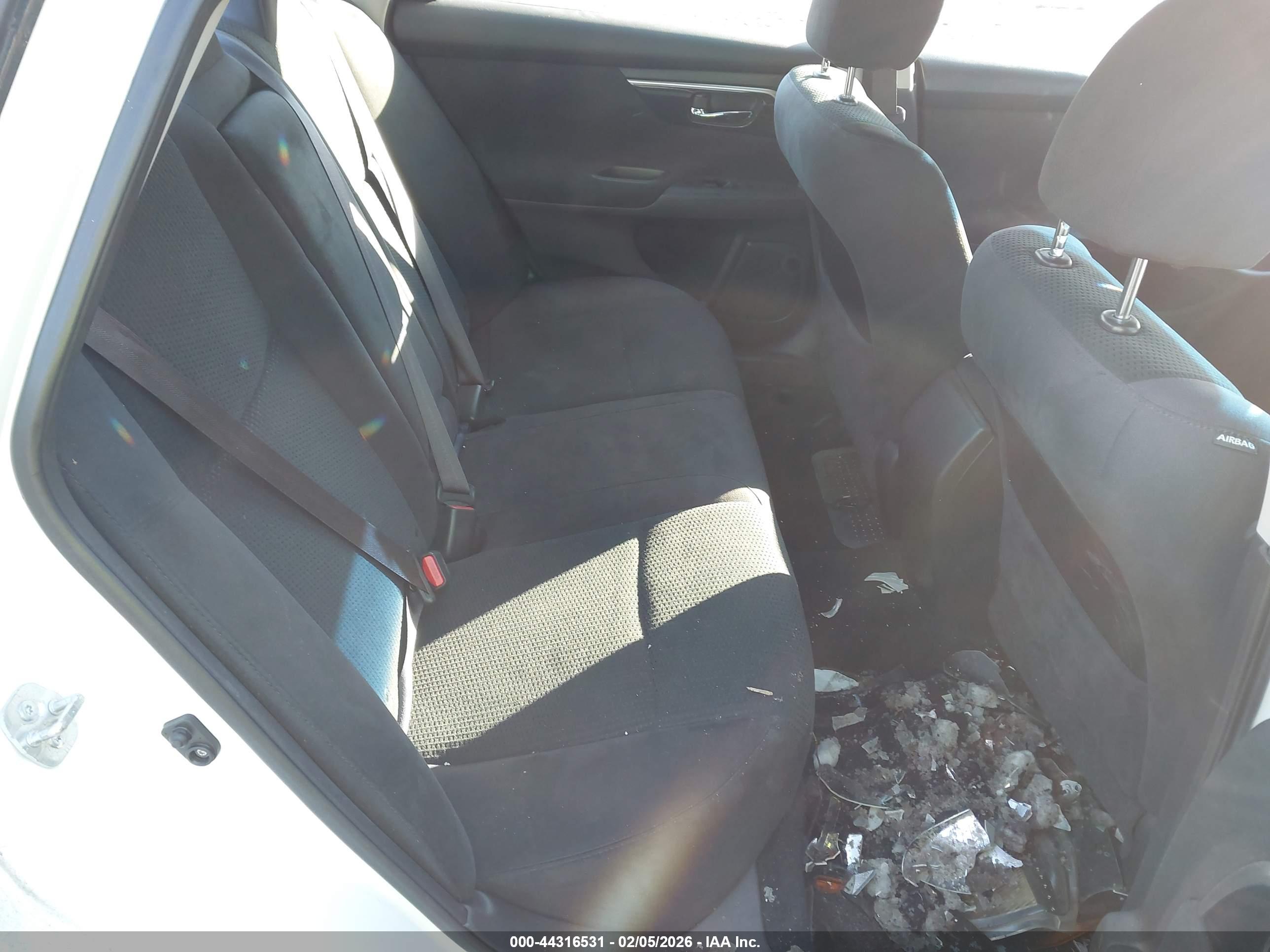 NISSAN ALTIMA image 8