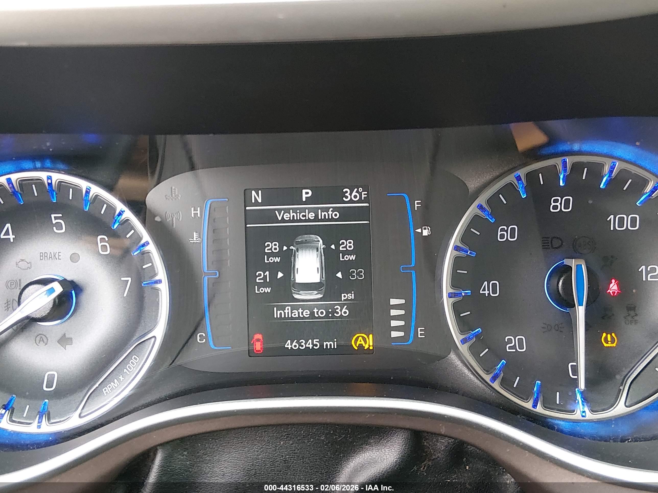 CHRYSLER VOYAGER image 7